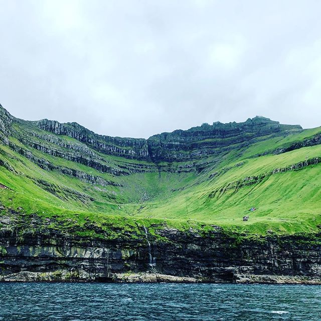 Faroe Islands keeps impressing. We are now on our way to Iceland and will be there in 36 hour's #greenlandexpedition2018 #faroeislands #green #polarsector