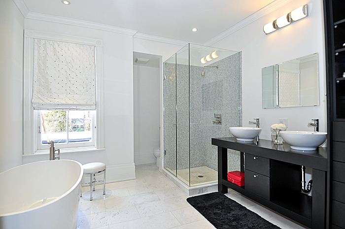 masterbedroomensuite1_700.jpg