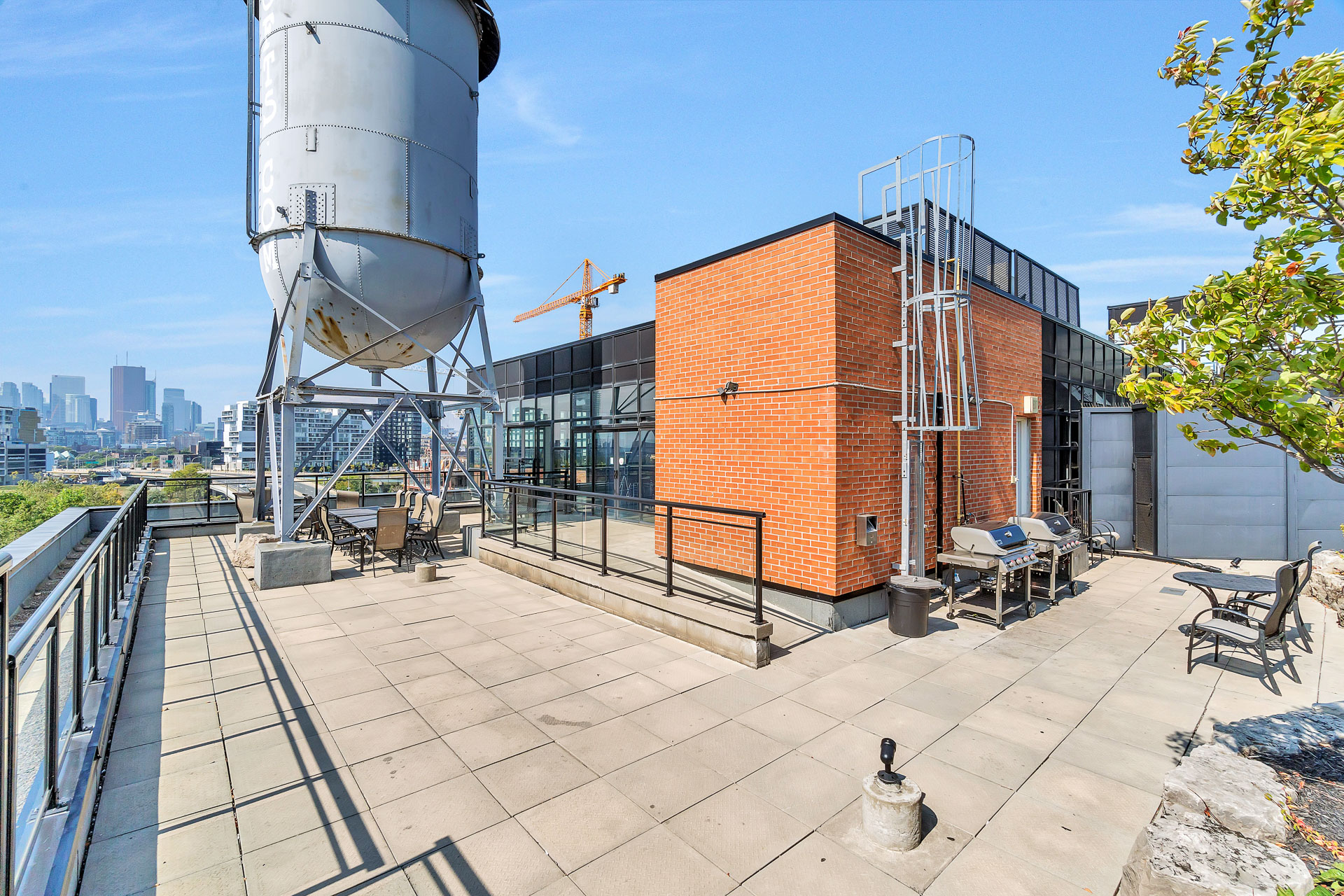 507-68broadview-web-23.jpg