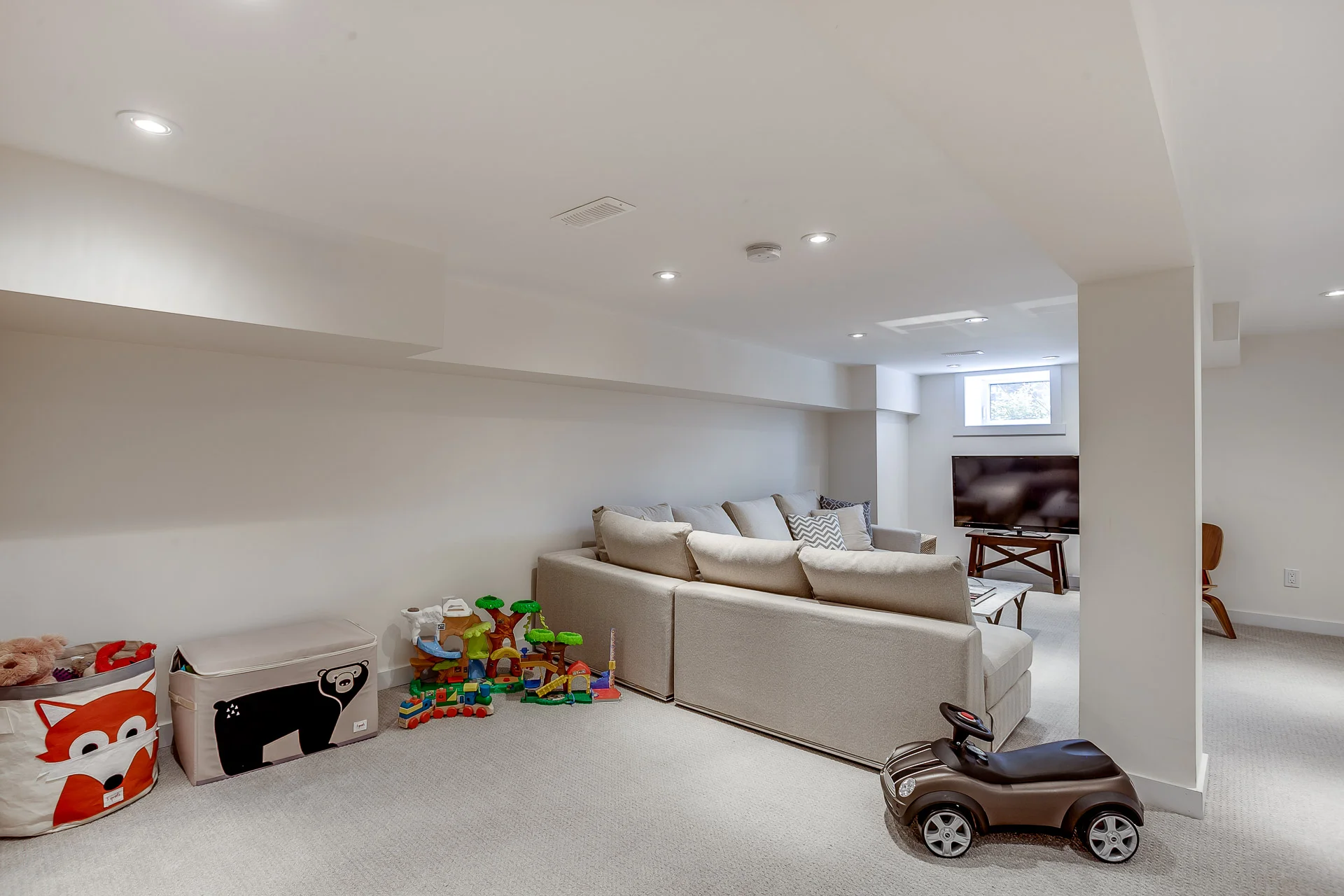 240 Bedford Park Ave-Web-39.jpg