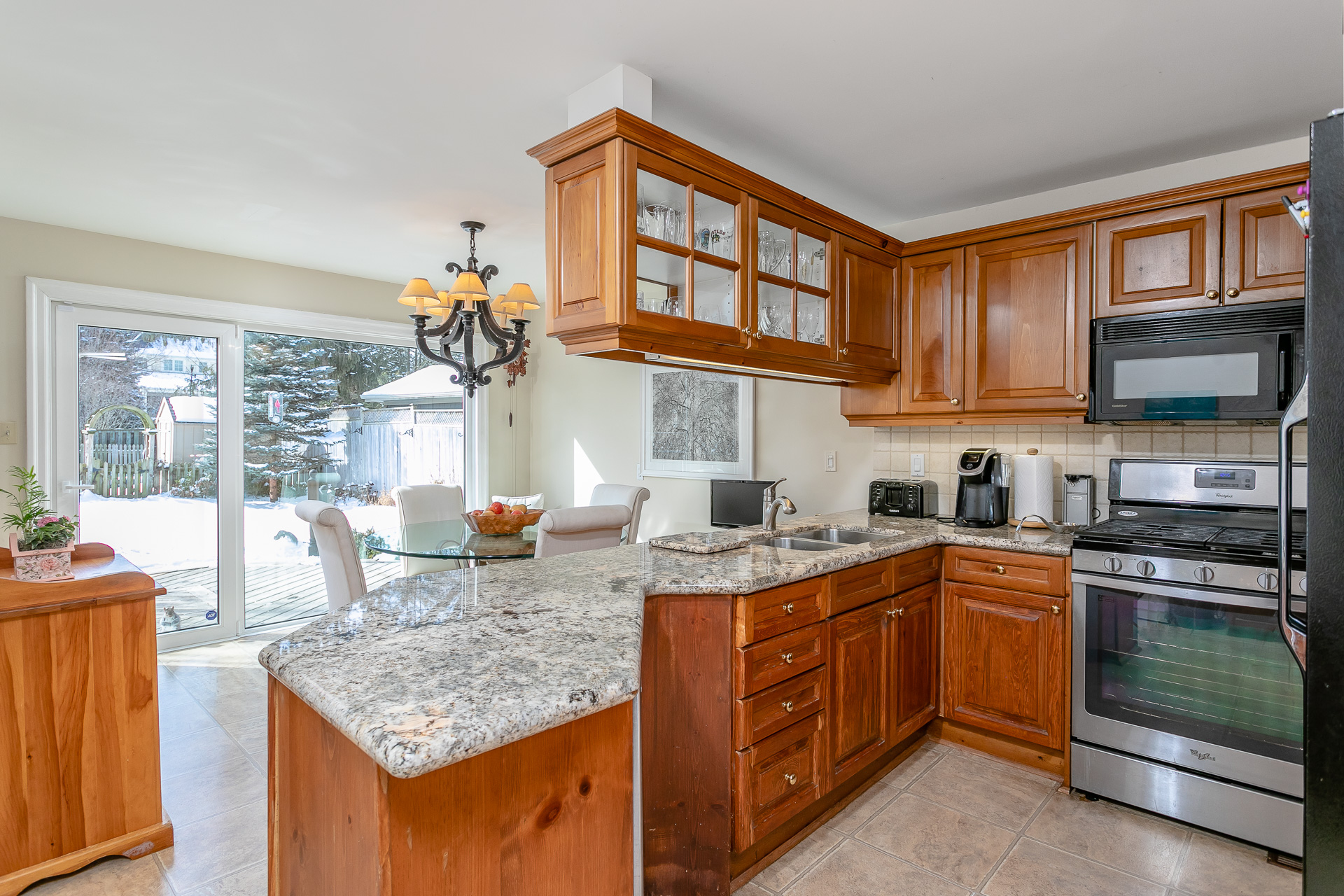 28 Howard Ave-Web-28.jpg