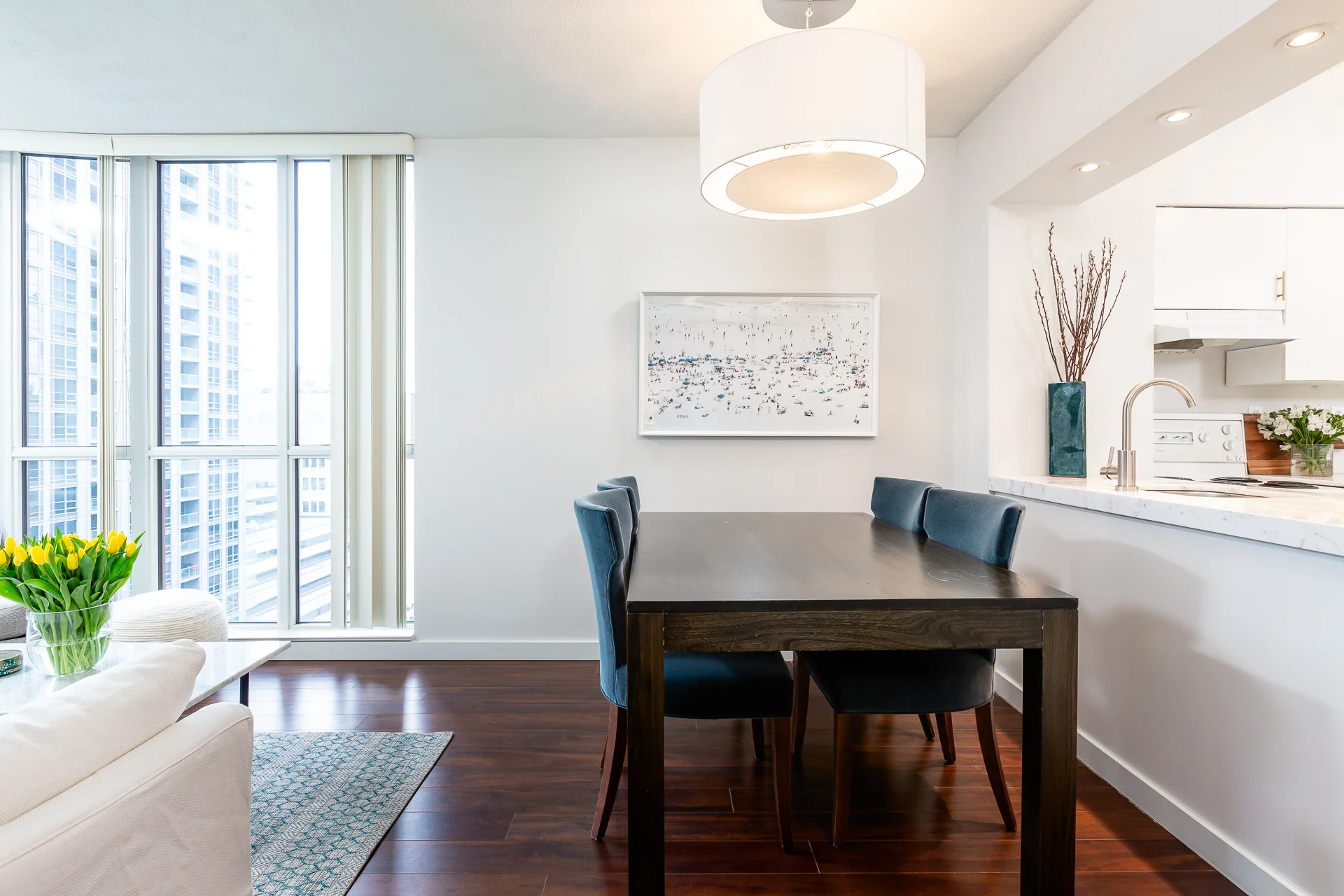 736 Bay St Web-15.jpg