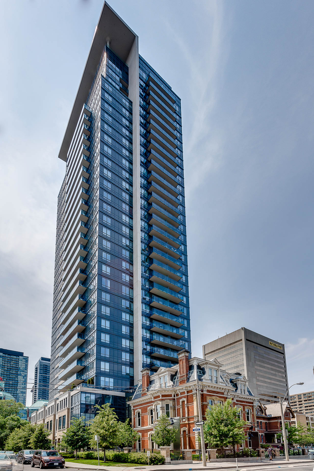 1406-28 Linden St-Web-1.jpg