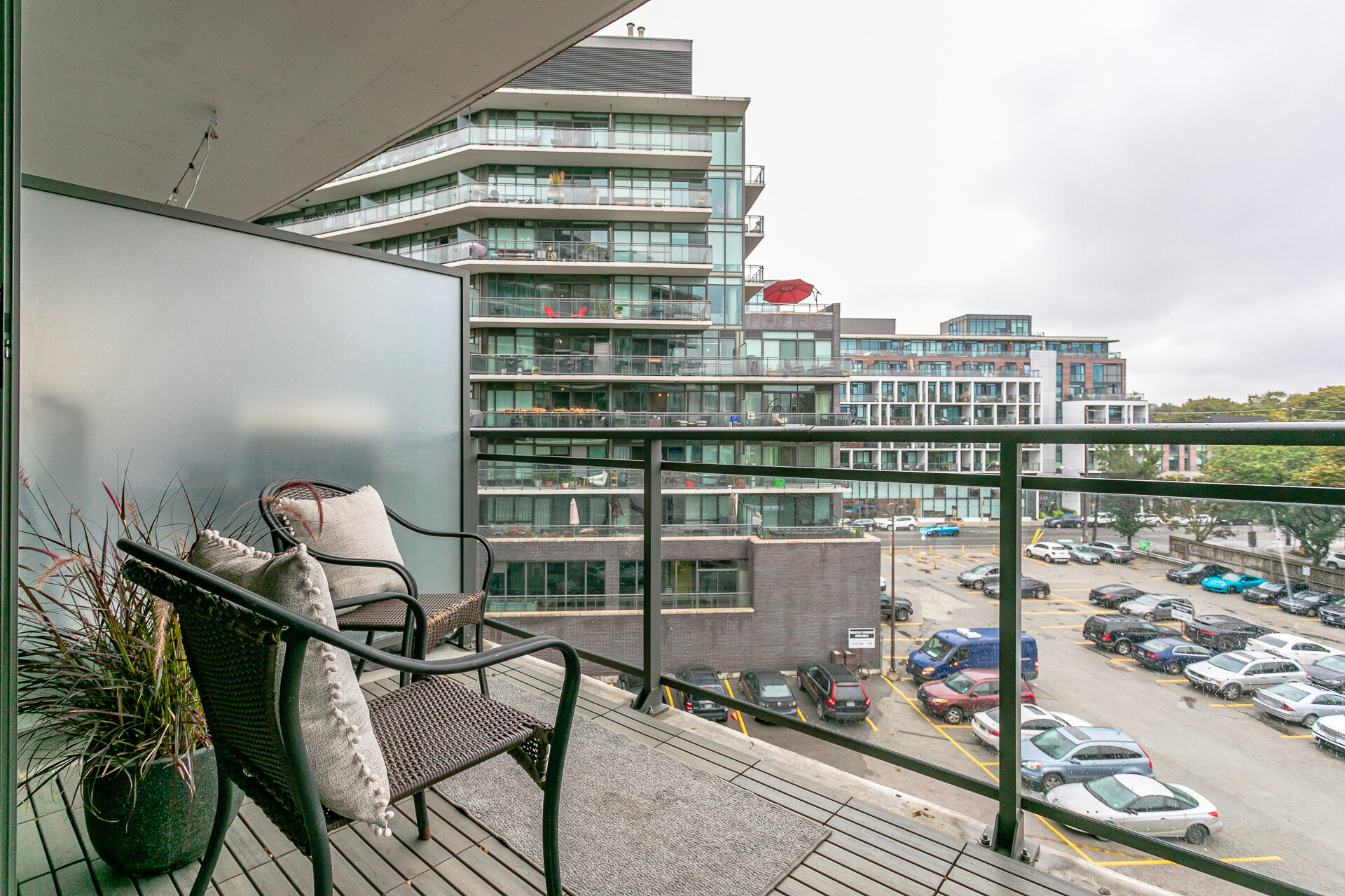 513-319 Carlaw Ave-Web-13.jpg
