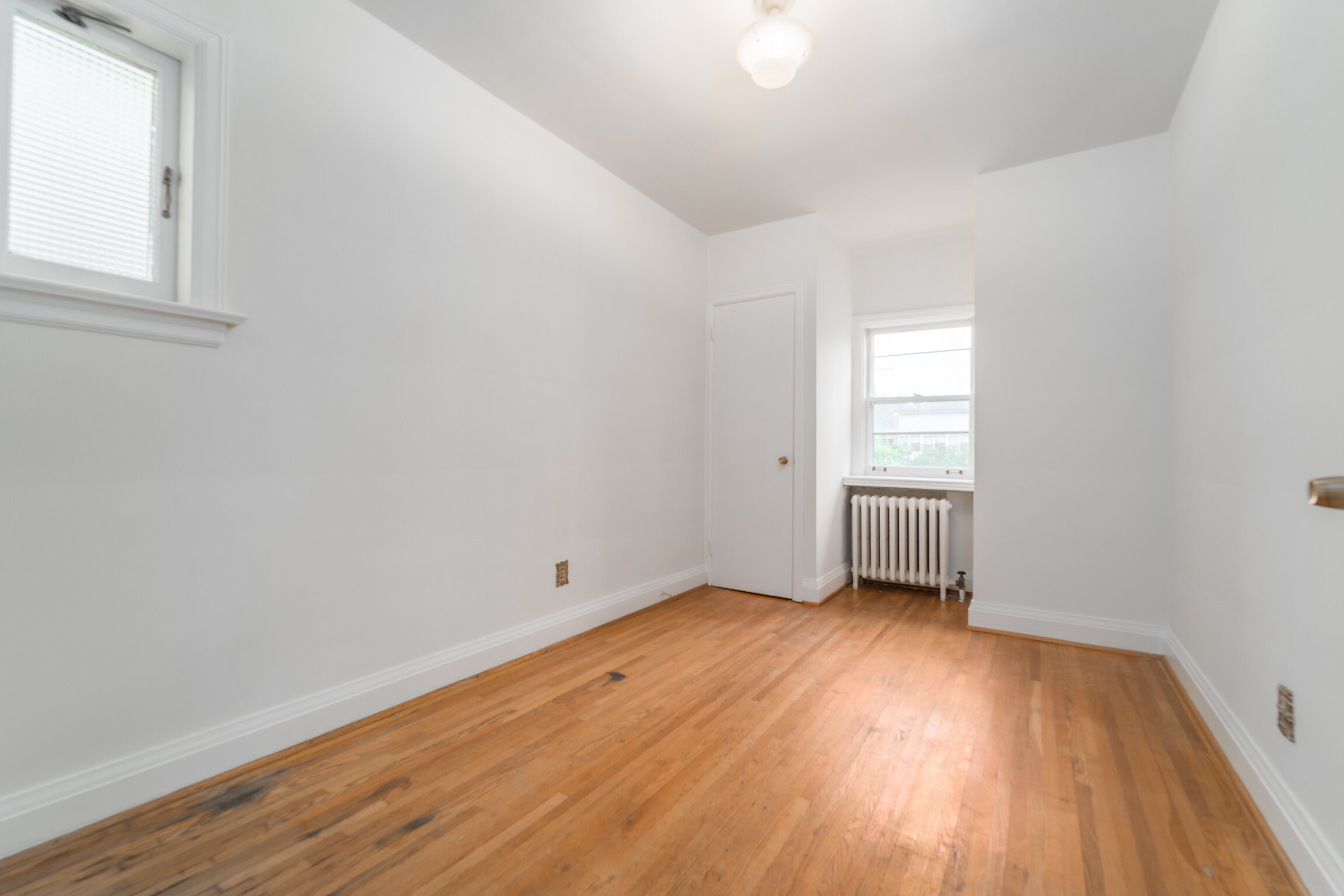 100 Glenvale Blvd _0015.jpg