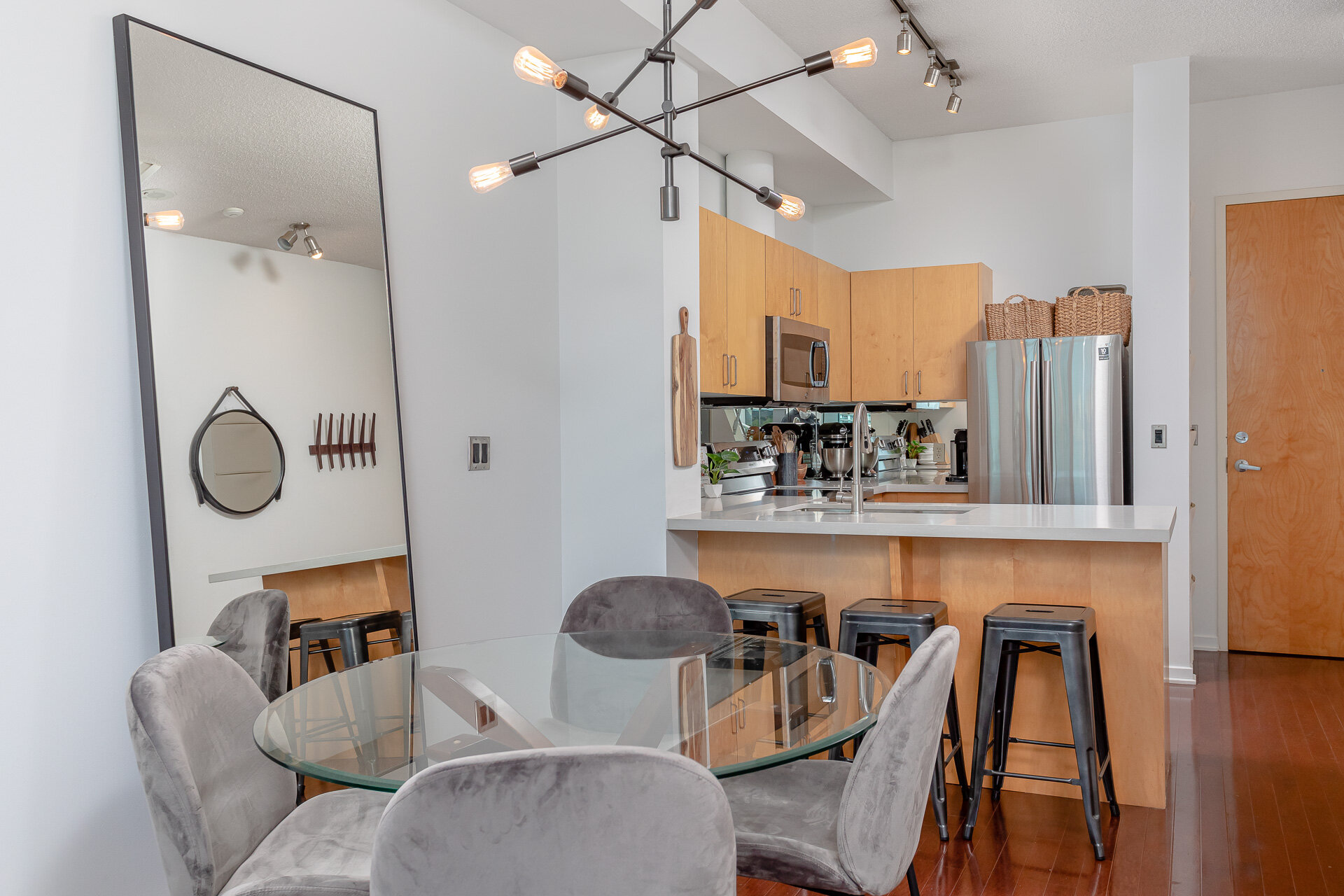 923-388 Richmond St W Reshoot-Web-6.jpg