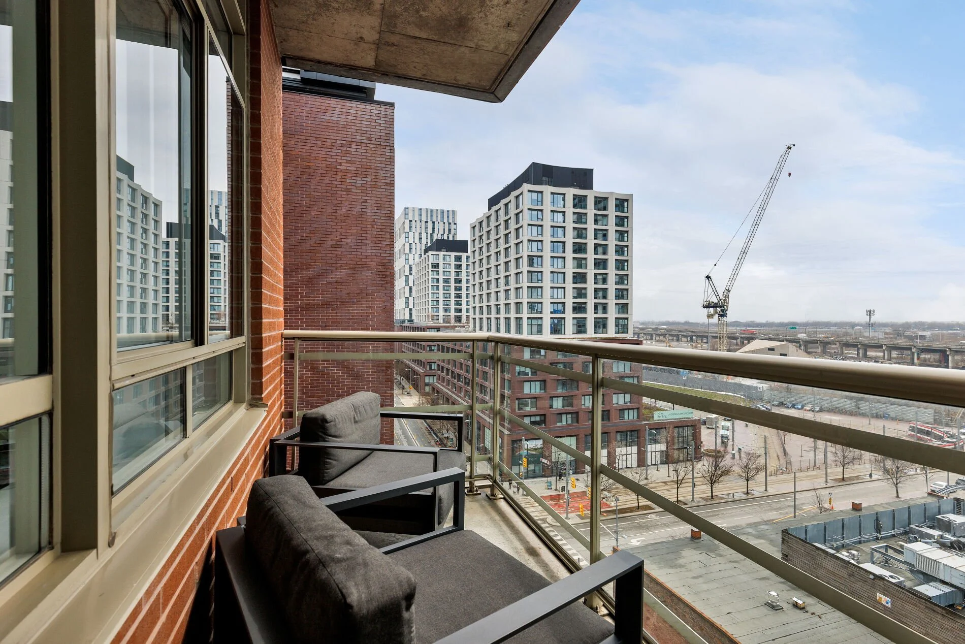 1002-80-Mill-St-Toronto (12).jpg