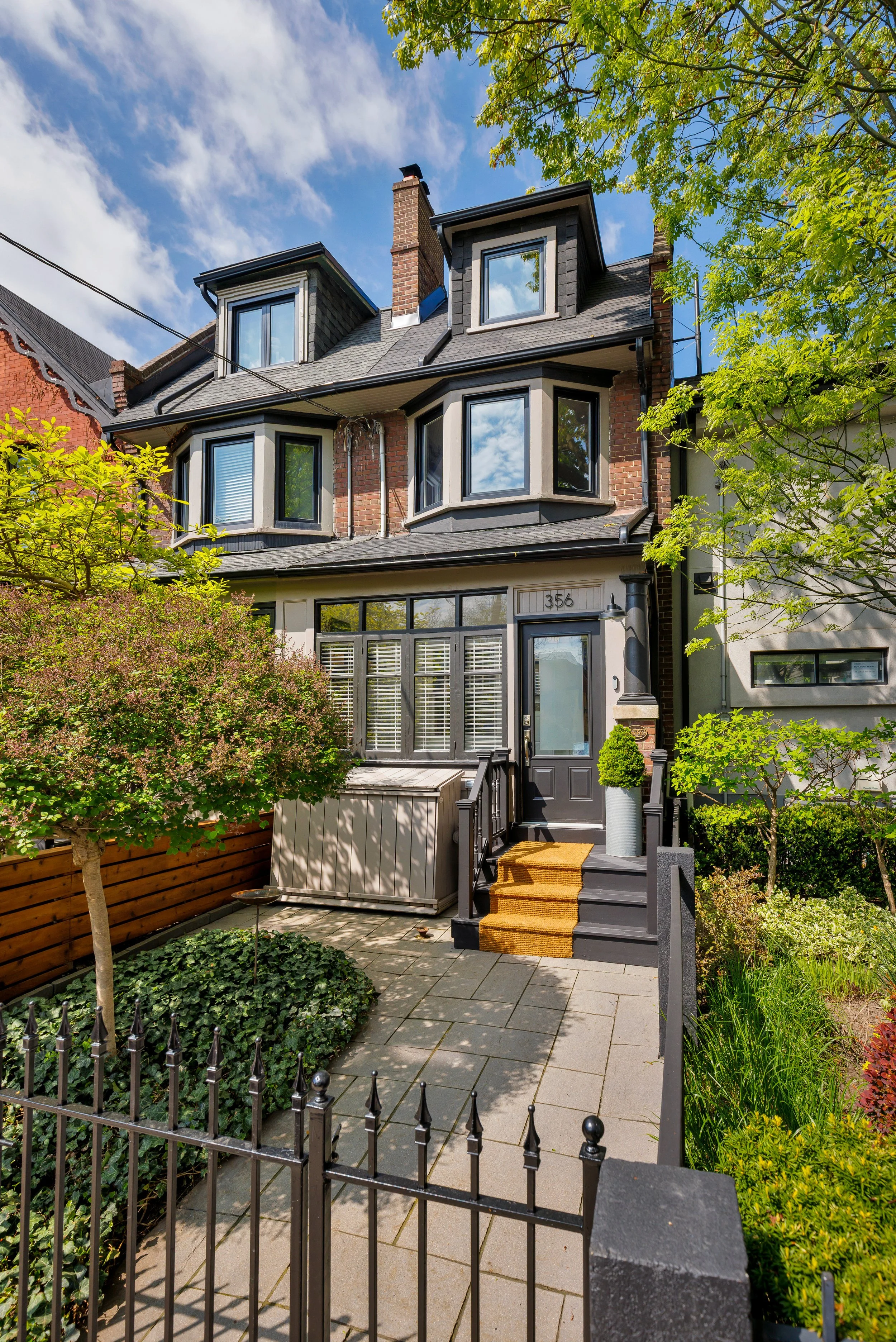 356 Ontario St-4.jpg