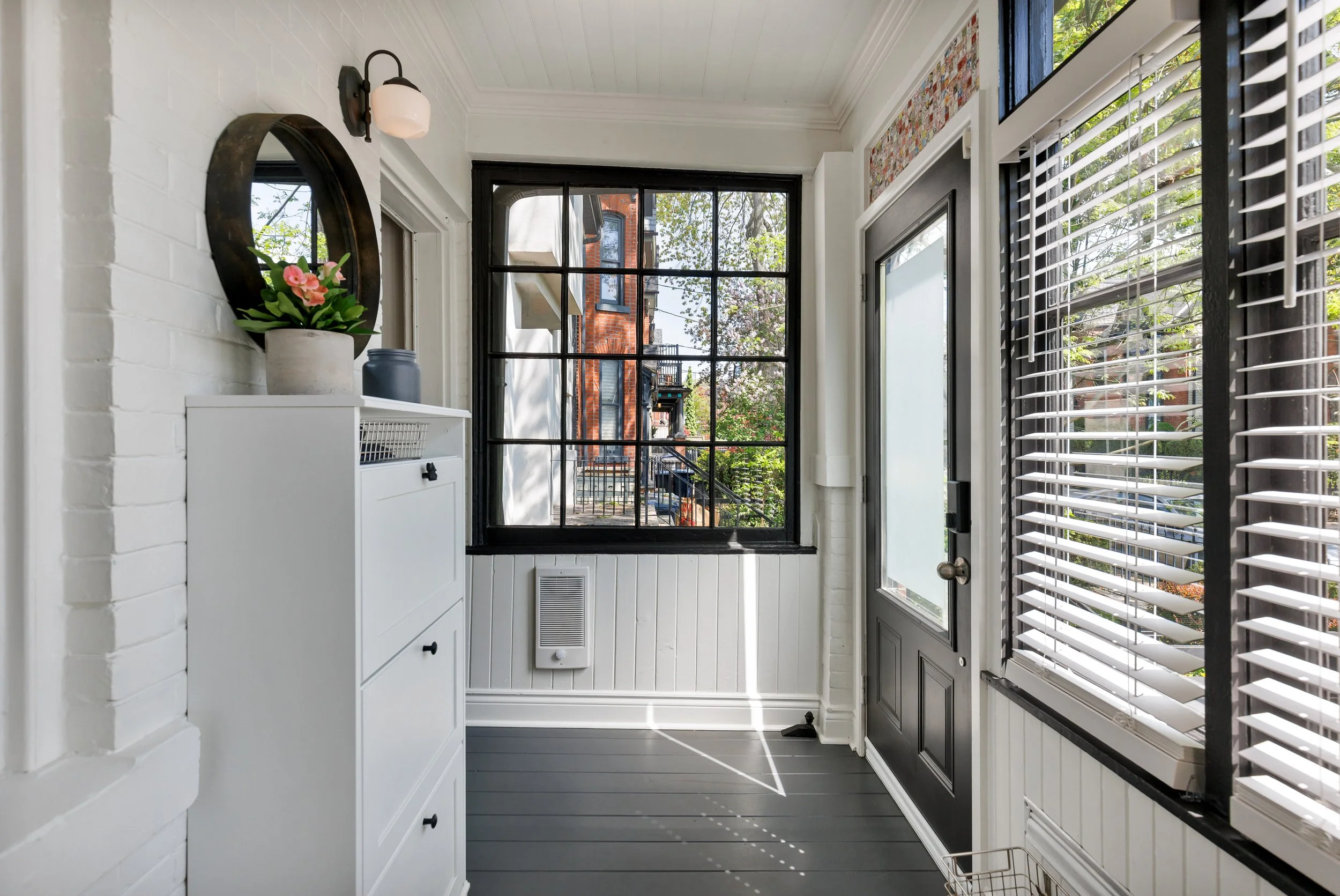 356 Ontario St-10.jpg