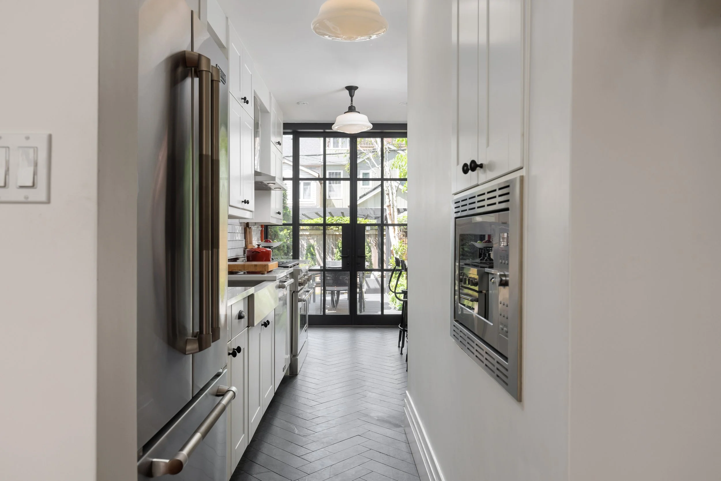 356 Ontario St-23.jpg