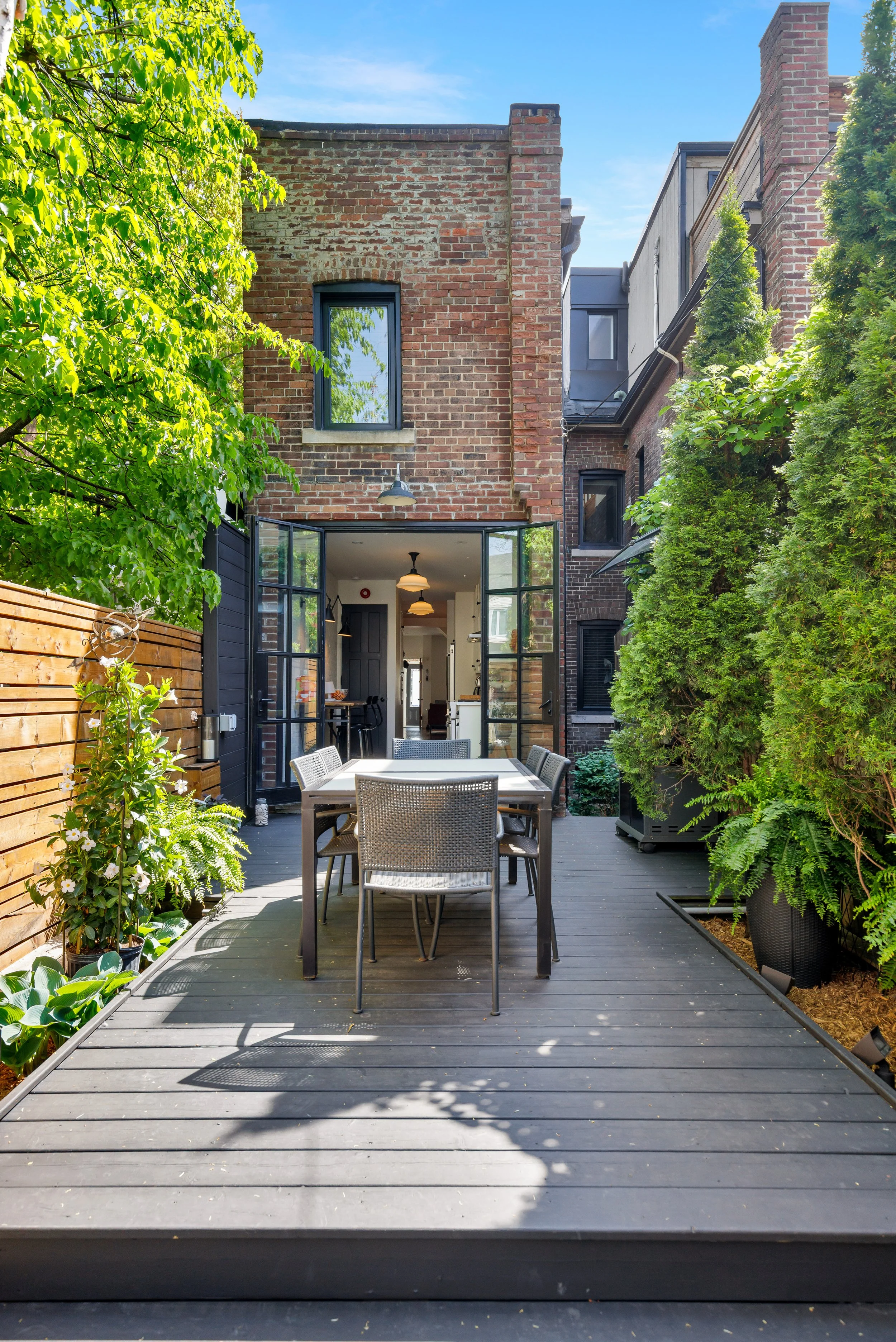 356 Ontario St-30.jpg