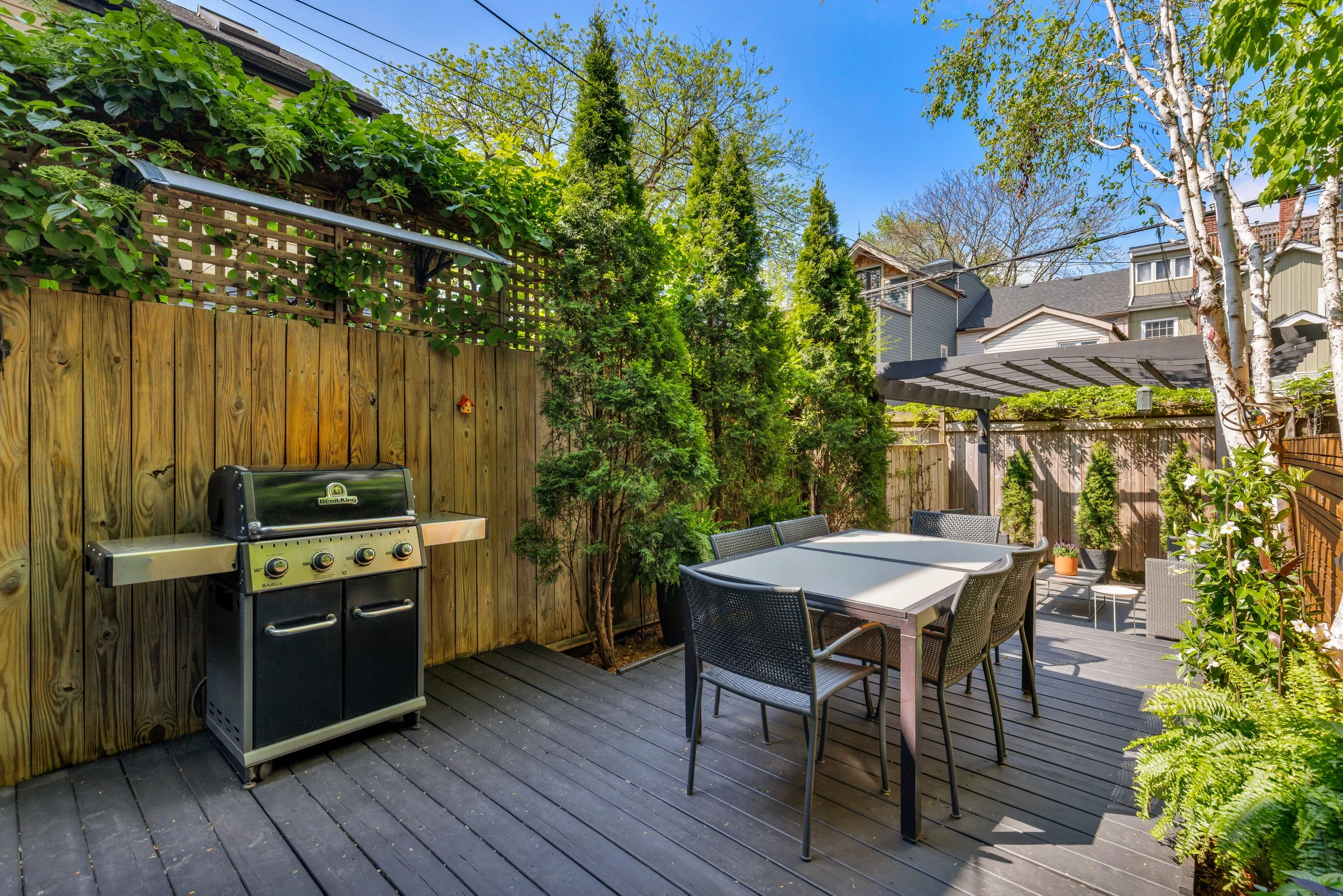 356 Ontario St-34.jpg