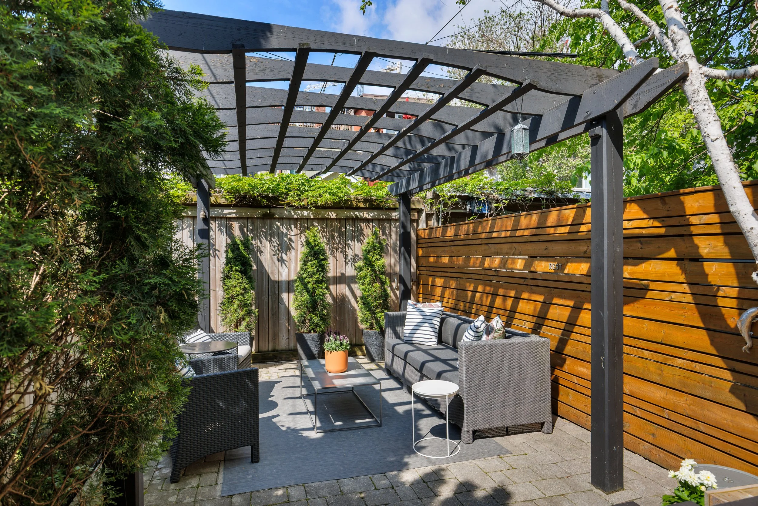 356 Ontario St-37.jpg