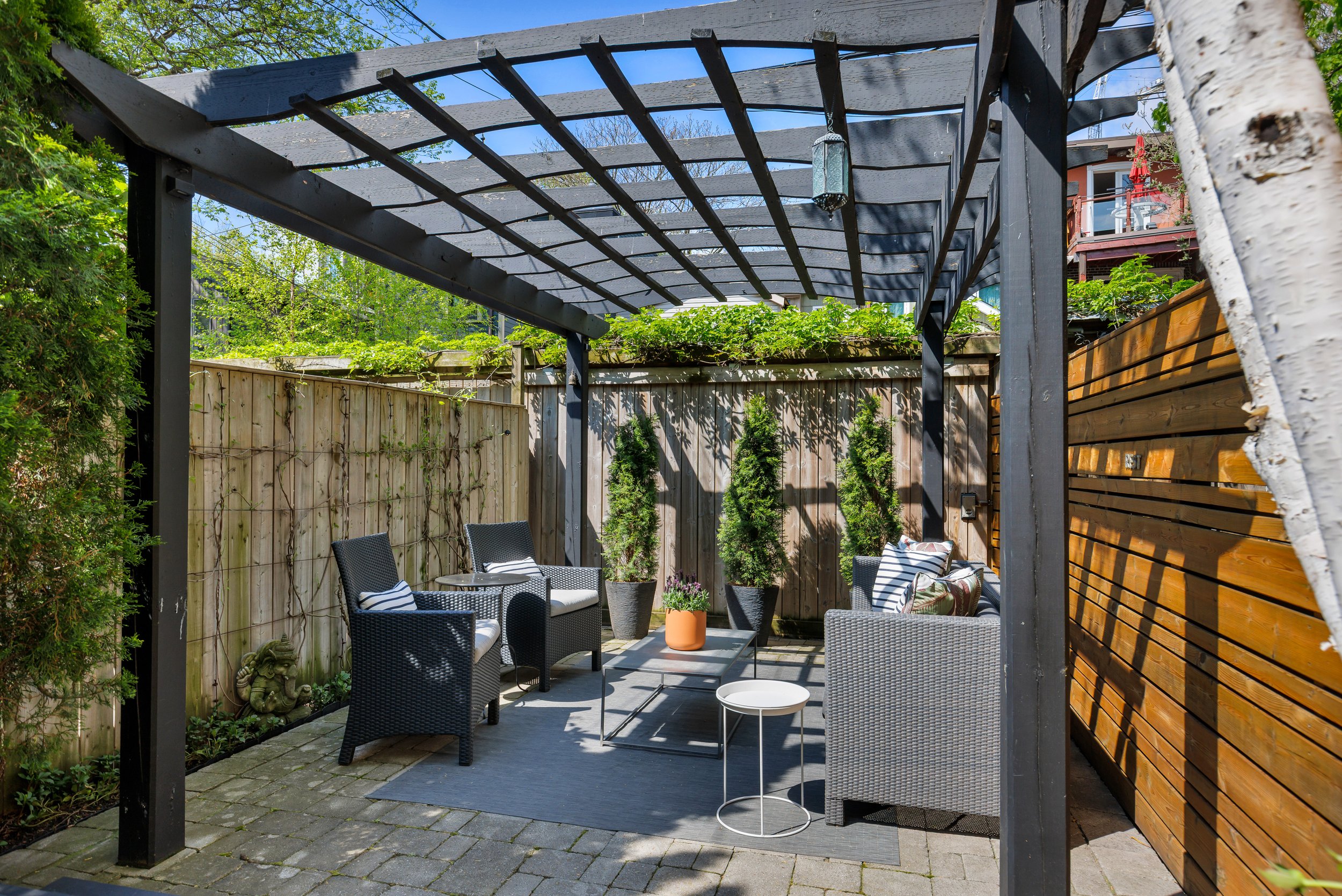 356 Ontario St-38.jpg
