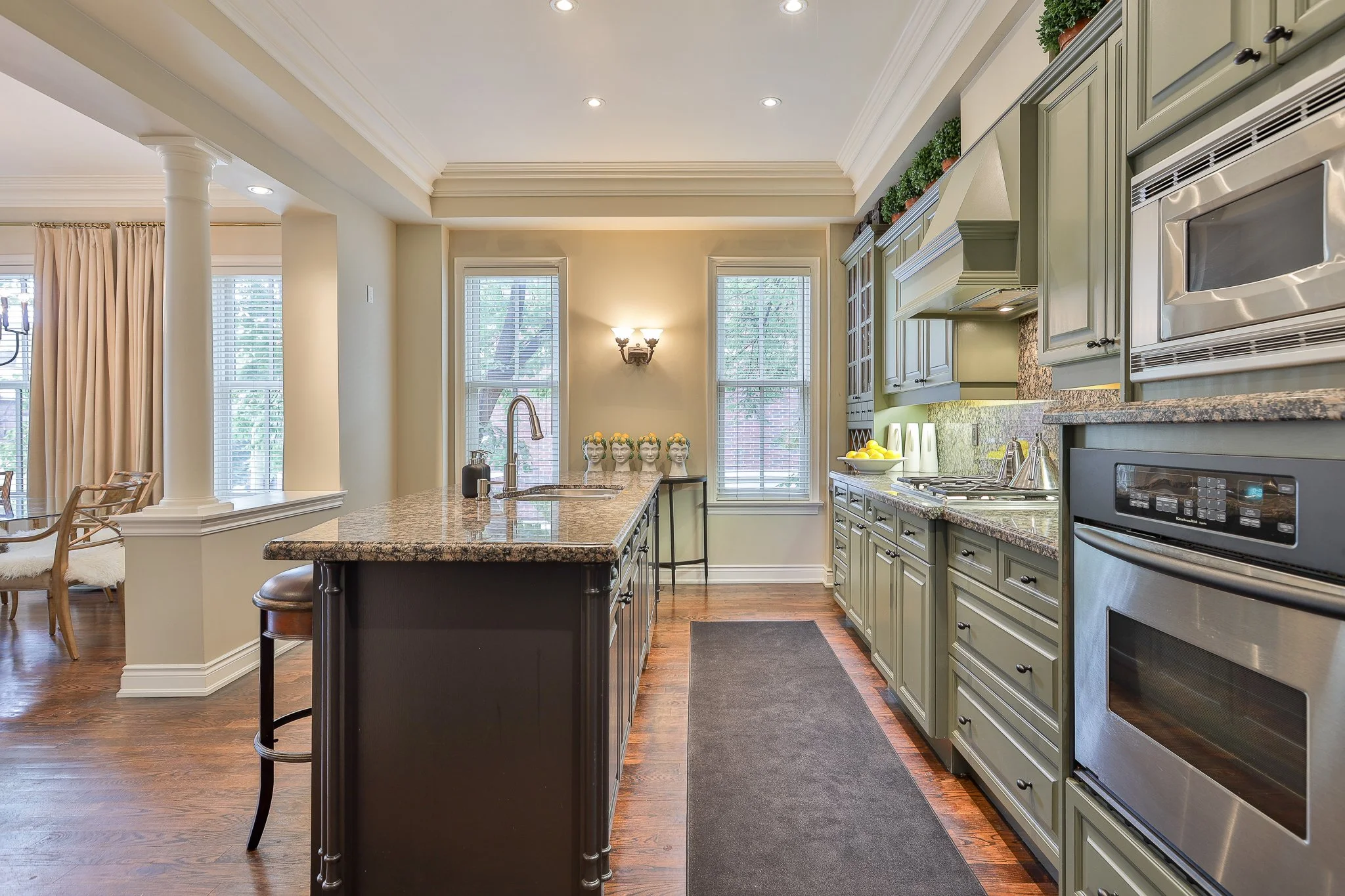 74 Aberdeen Ave-25.jpg