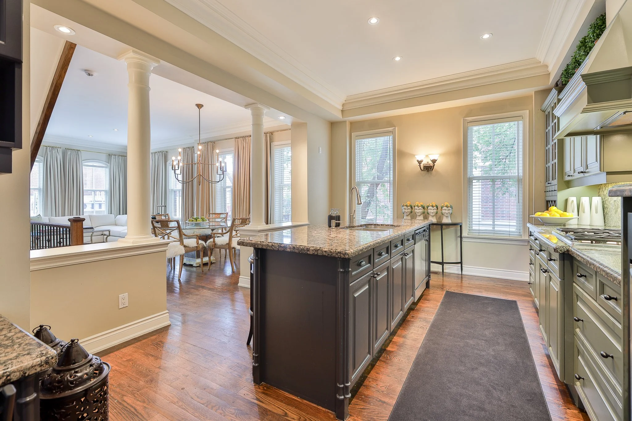 74 Aberdeen Ave-26.jpg