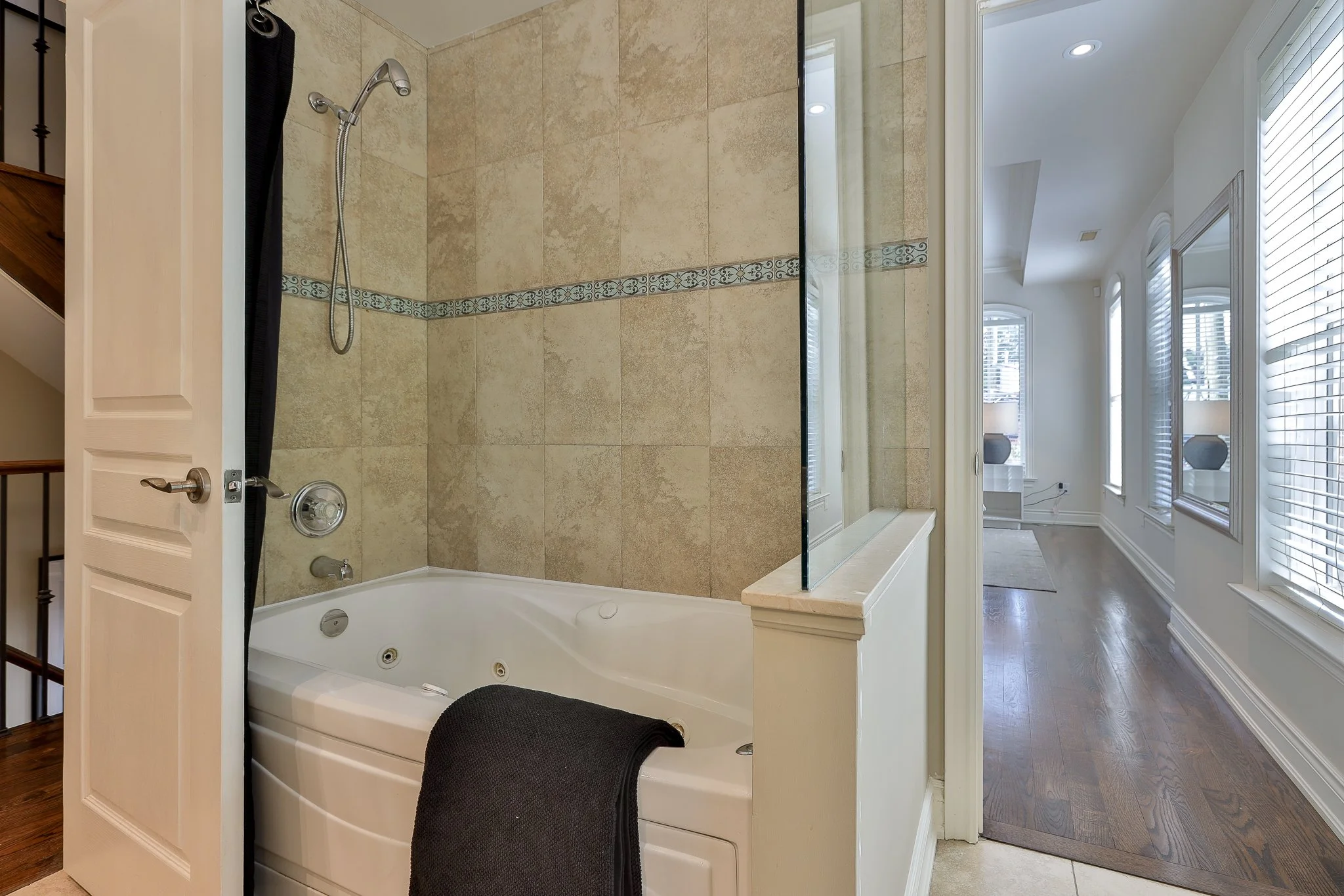 74 Aberdeen Ave-45.jpg