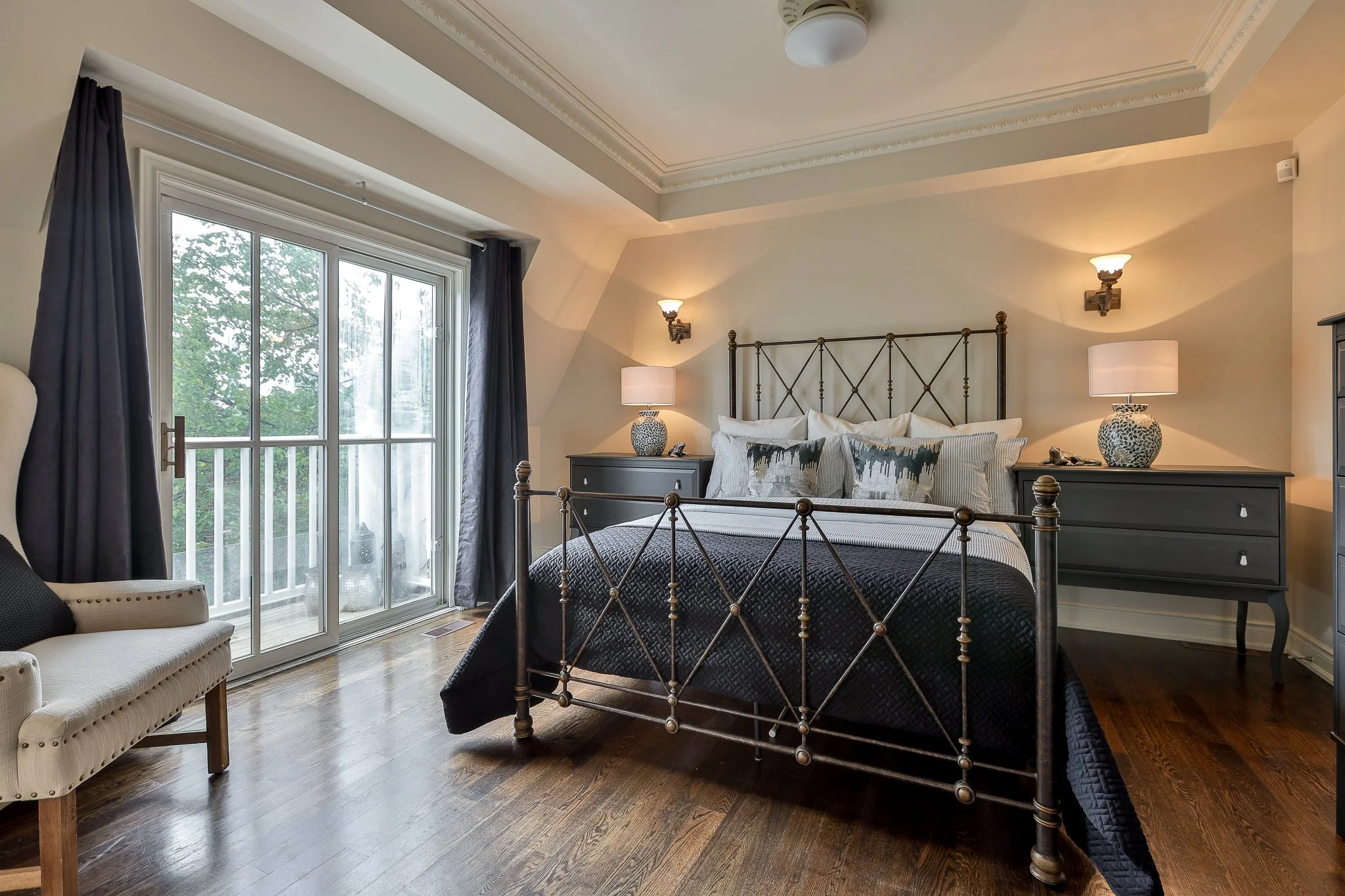 74 Aberdeen Ave-54.jpg