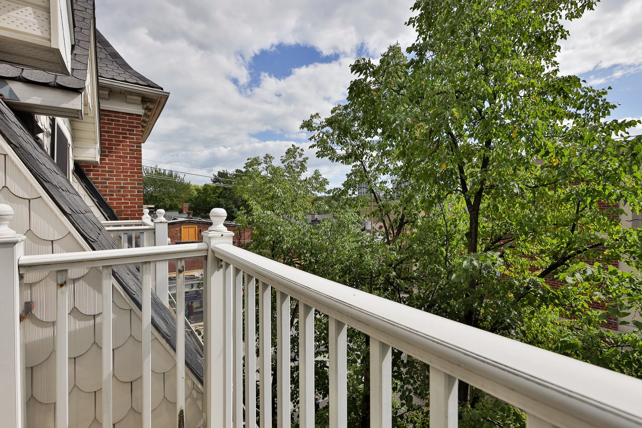 74 Aberdeen Ave-59.jpg