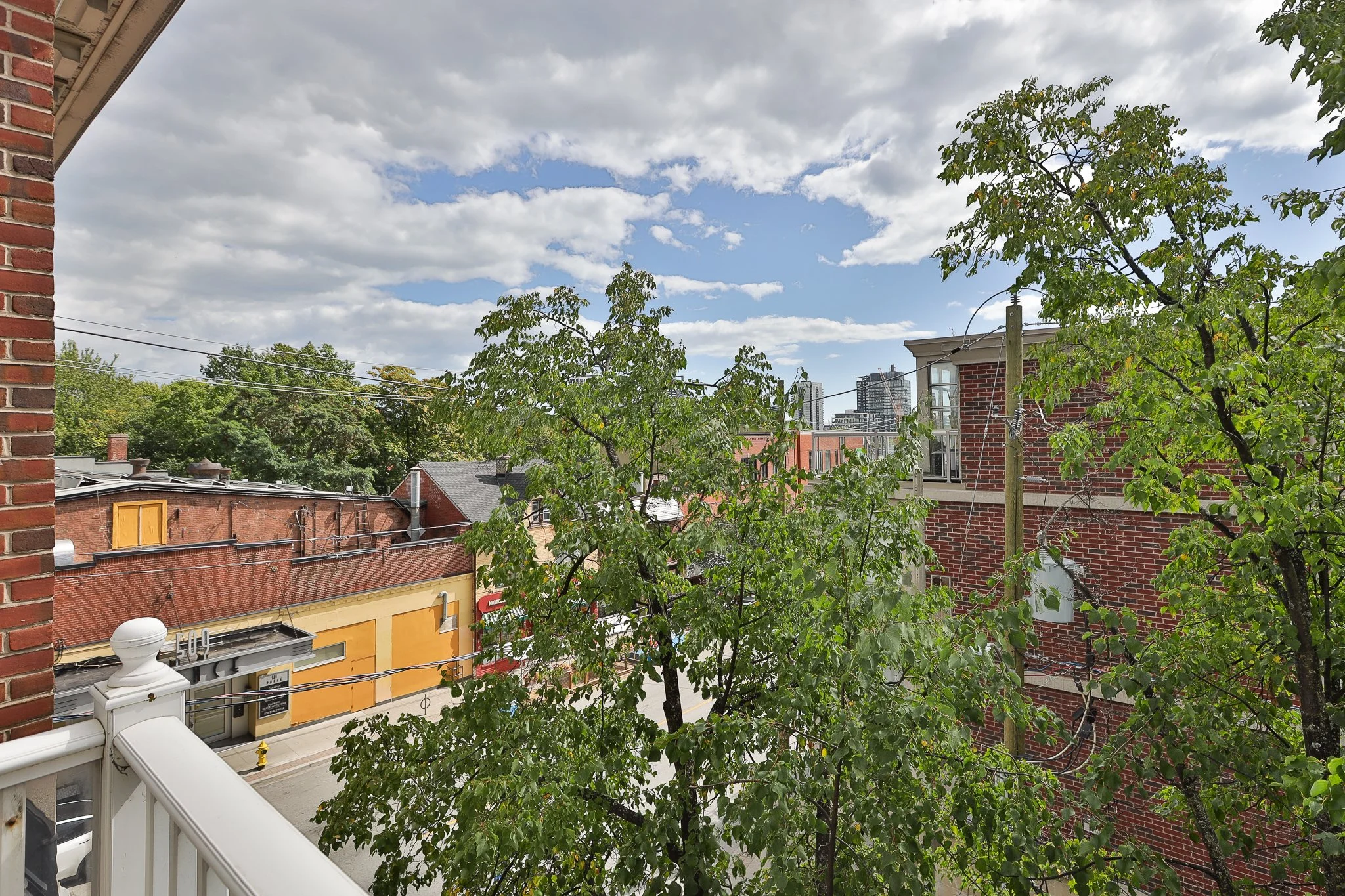 74 Aberdeen Ave-65.jpg