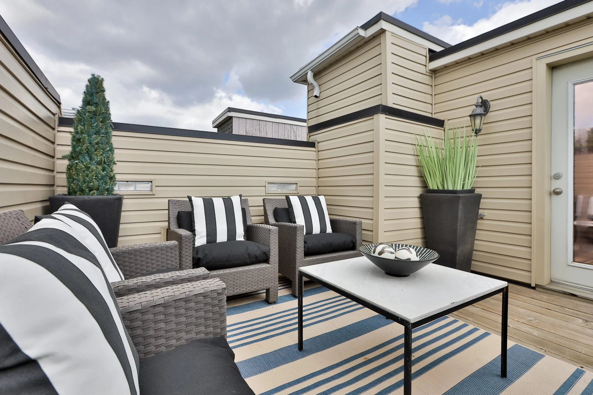 74 Aberdeen Ave-78.jpg