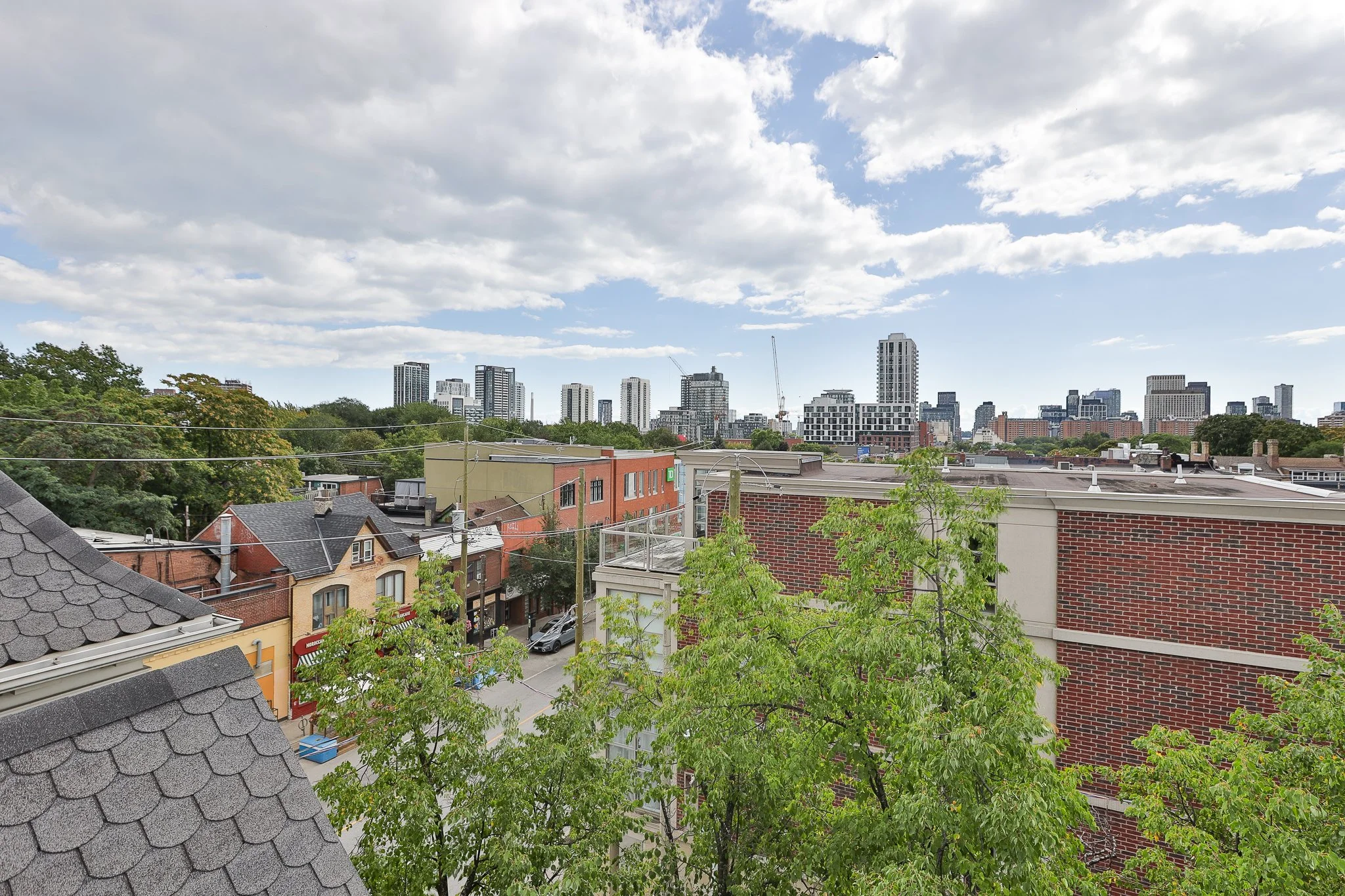 74 Aberdeen Ave-81.jpg