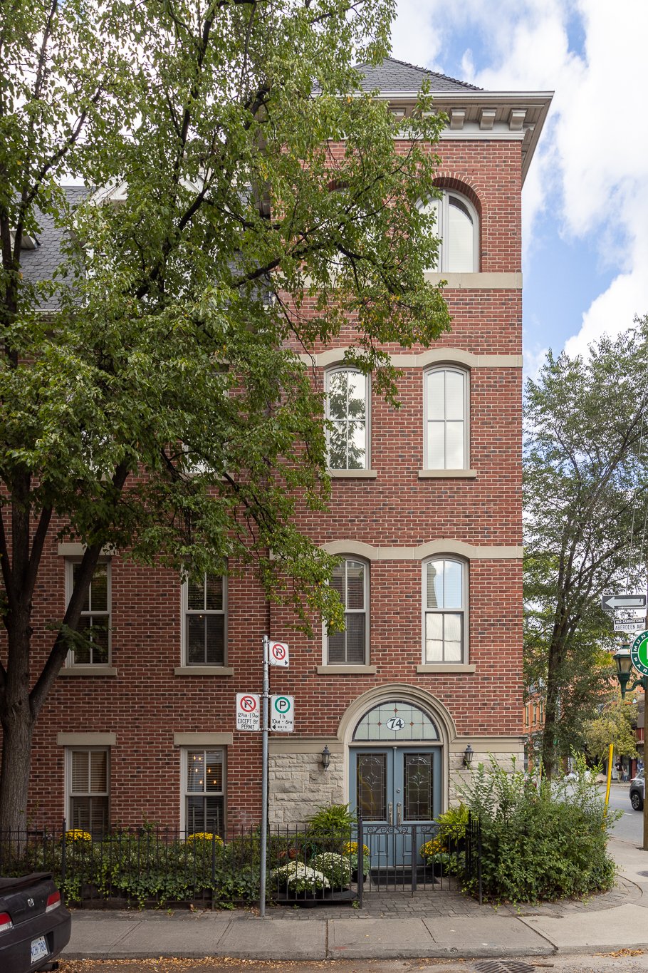 74 Aberdeen Ave-83.jpg