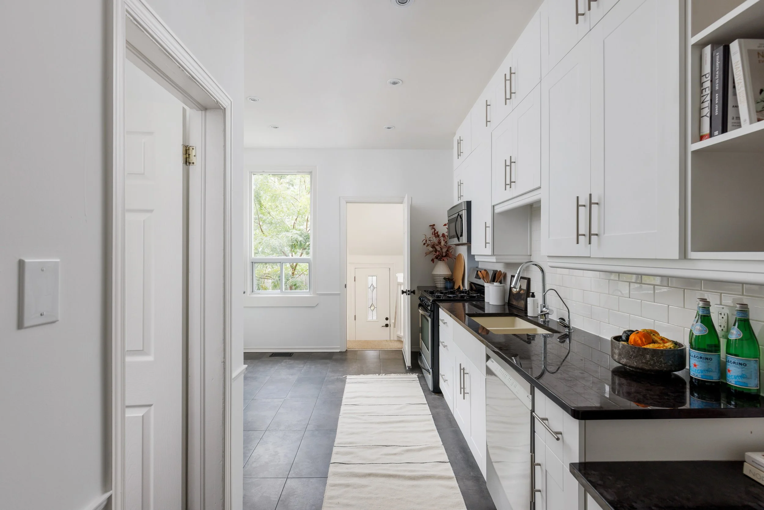 30 Caroline ave-19.jpg