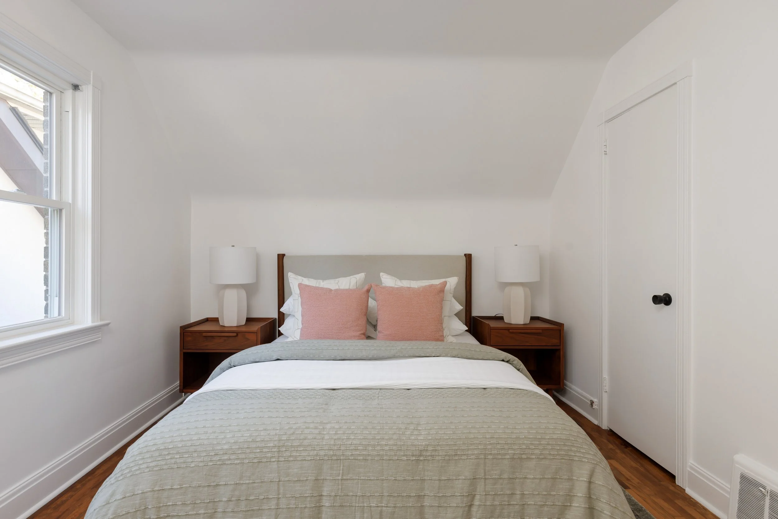128 Leacrest Rd-34.jpg