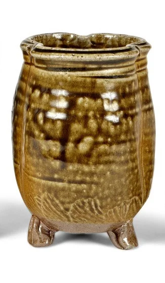 brown_vase_pottery.jpg