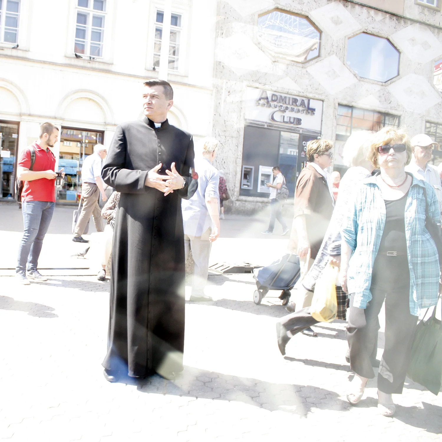 priest_MG_2443.jpg