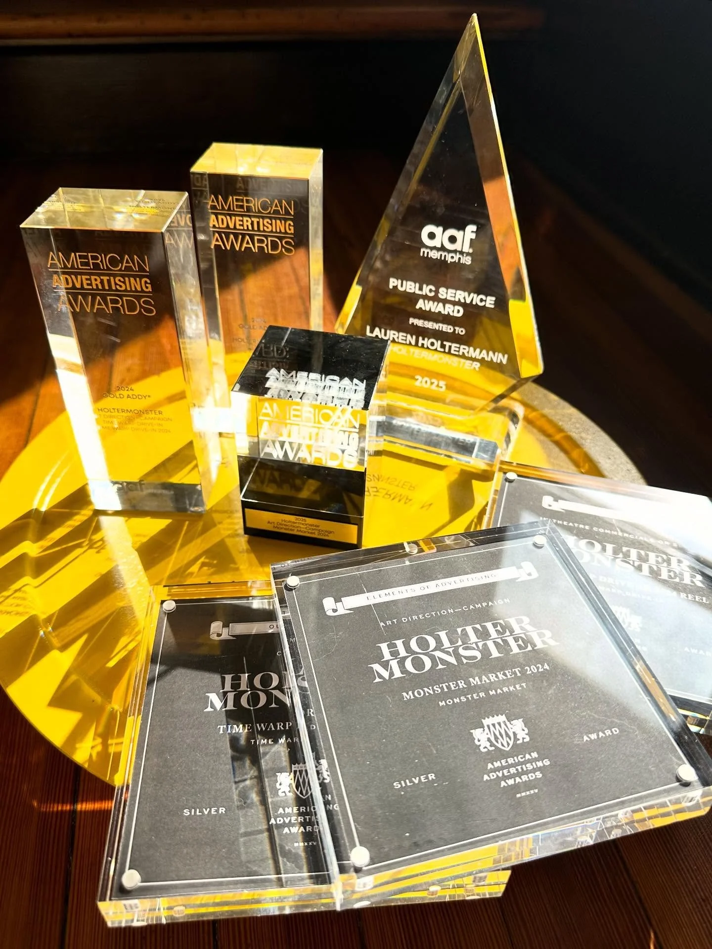 it&rsquo;s the end of the year AND it&rsquo;s time to enter the AAF Awards again! 2025 was HUGE for Holtermonster. 💛 last February I went home with 5 awards, a Judge&rsquo;s Choice, and the Community Service Award&mdash; all for work I created for f