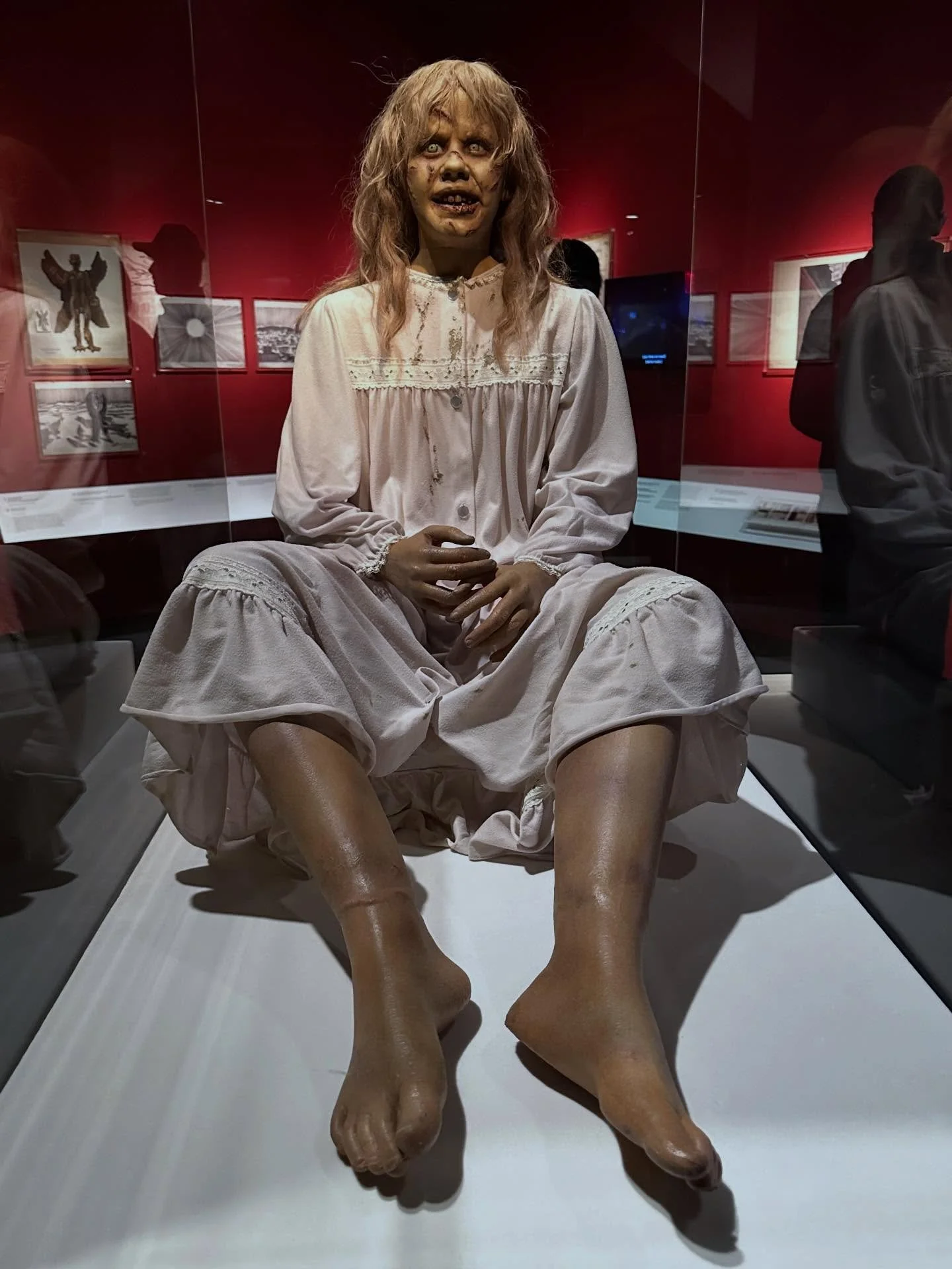 some of my favorite moments from the Museum of the Moving Image in Queens, NY last month✨🎥 such an overwhelmingly cool place!