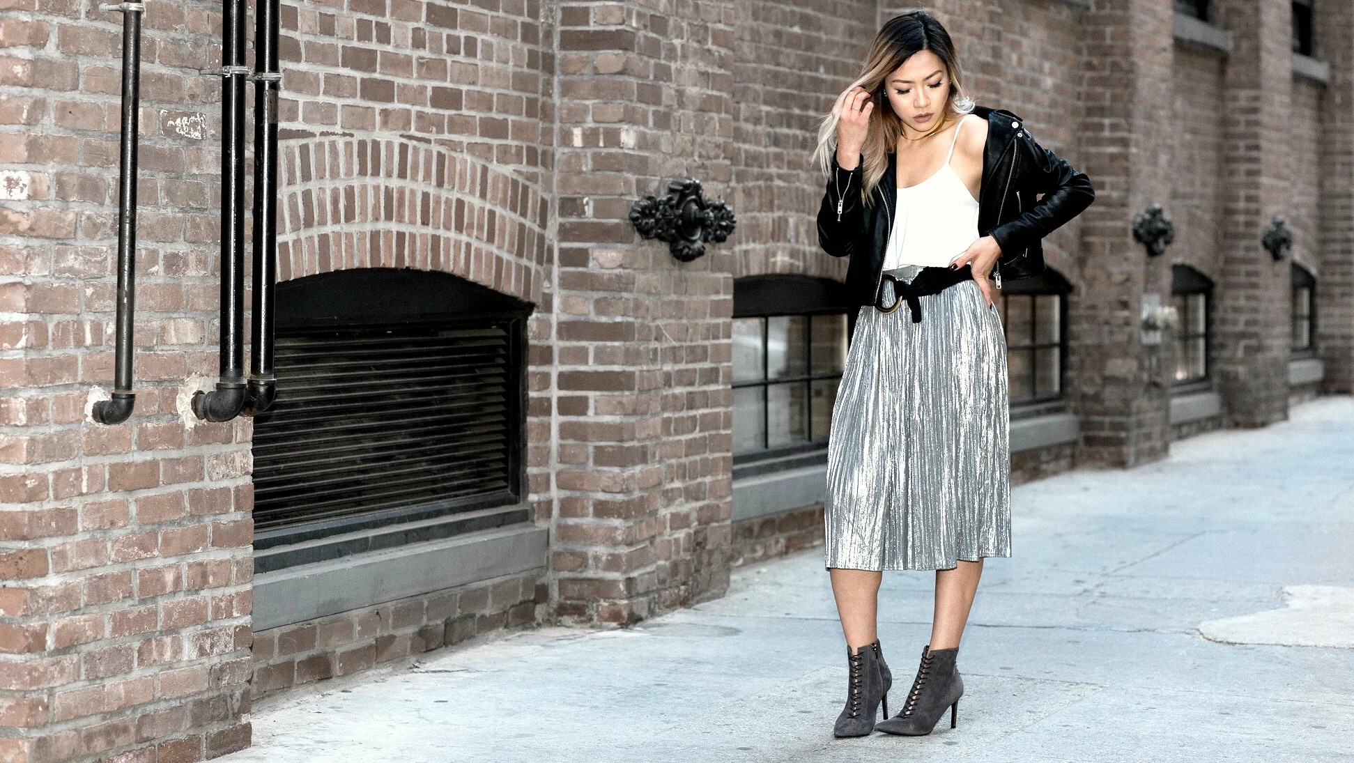 NOT YOUR TYPICAL HOLIDAY OUTFIT IDEAS | Fall & Winter Streetstyle Outfit Inspiration 