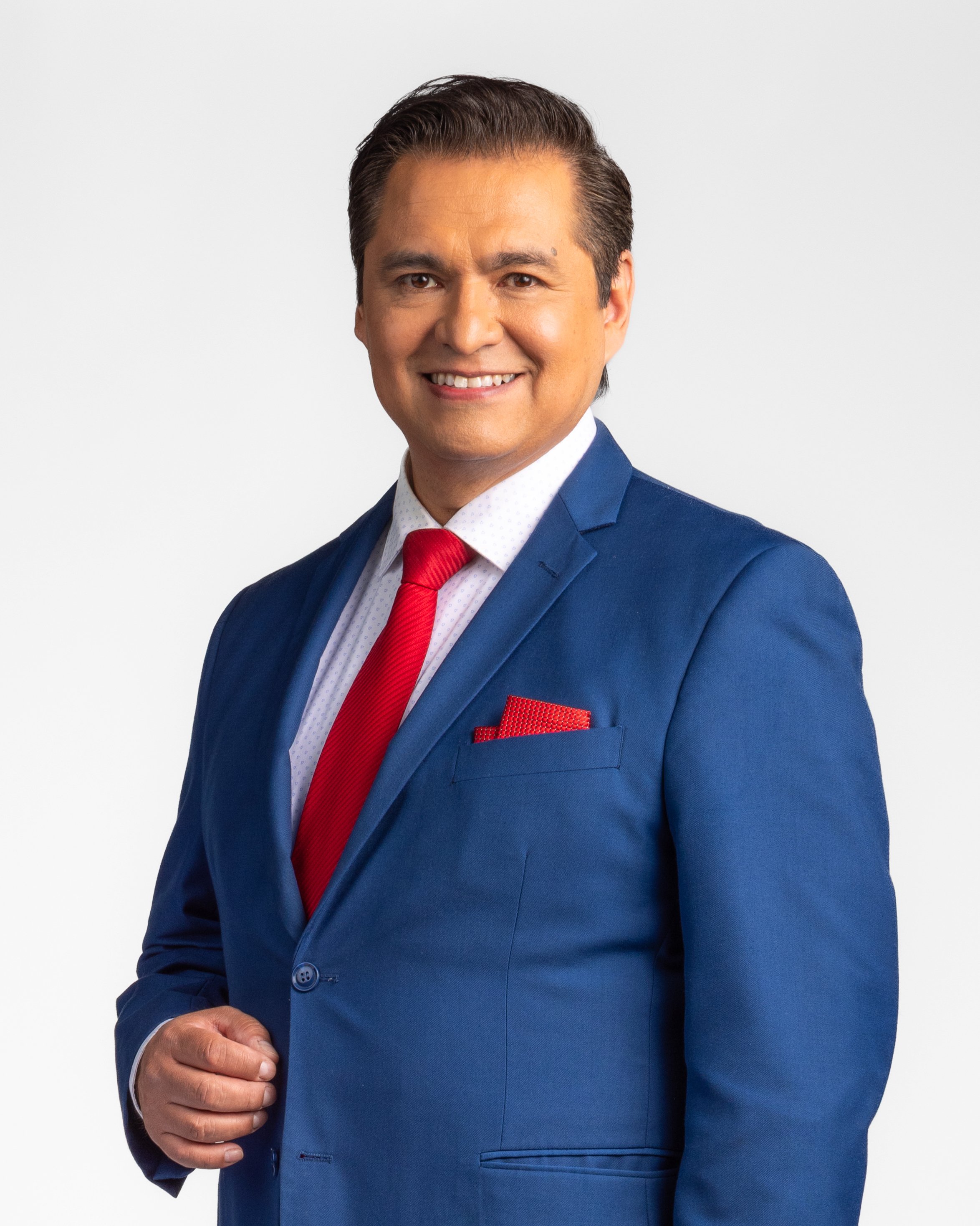 Alejandro Luna 07_09_2025_105_4x5.jpg