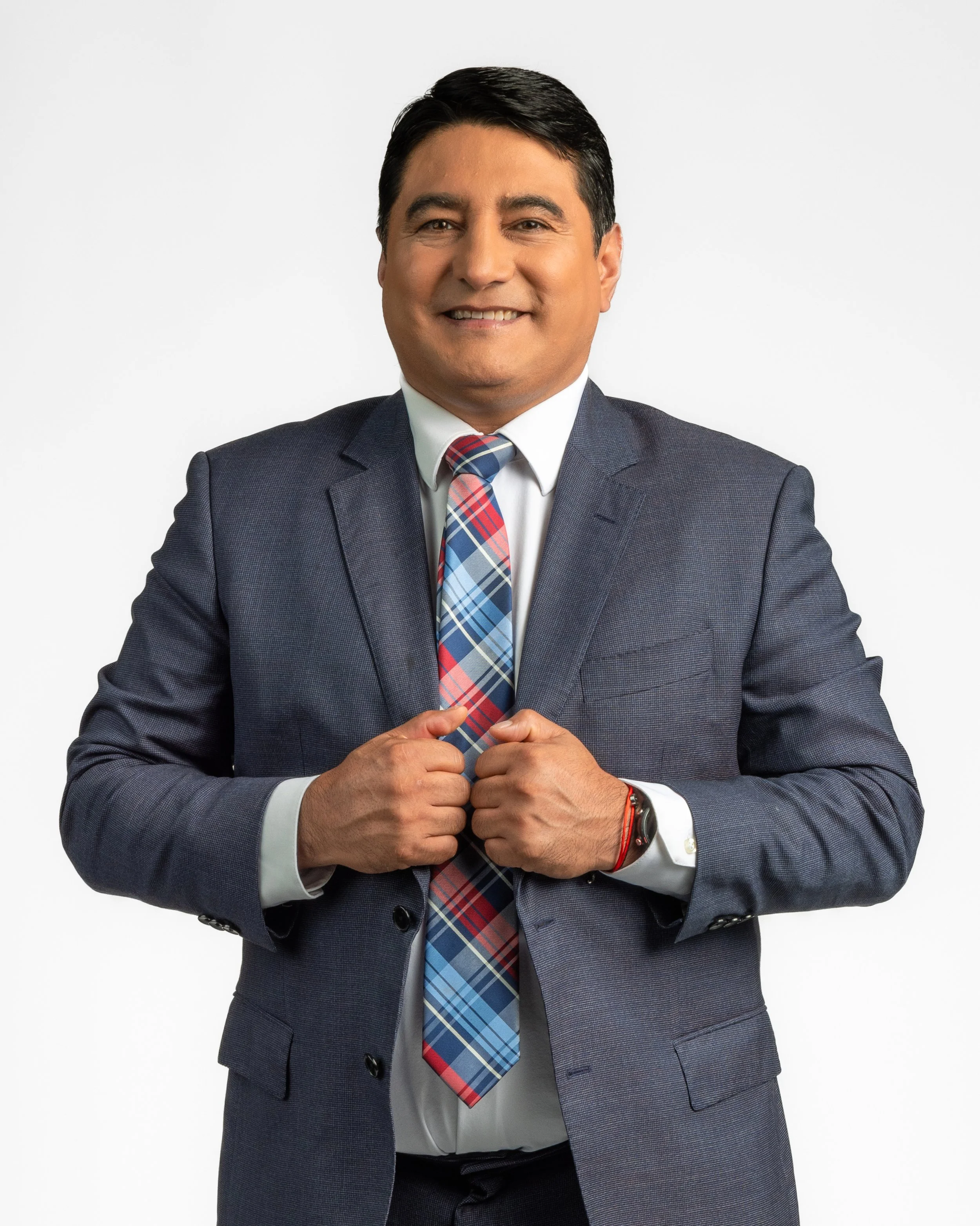 Erik Morales 07_09_2025_015_4x5.jpg