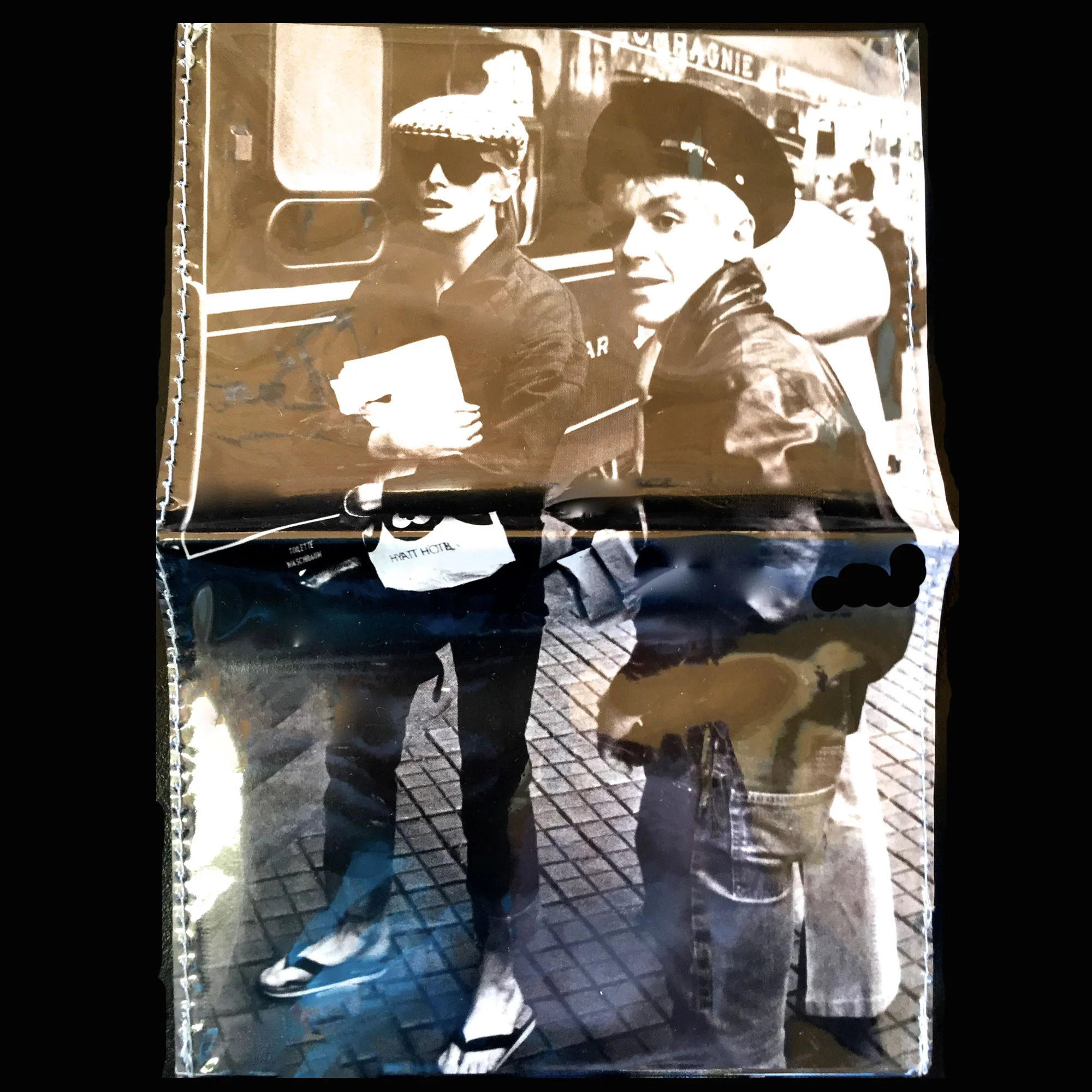 Passport bowie 2.jpg