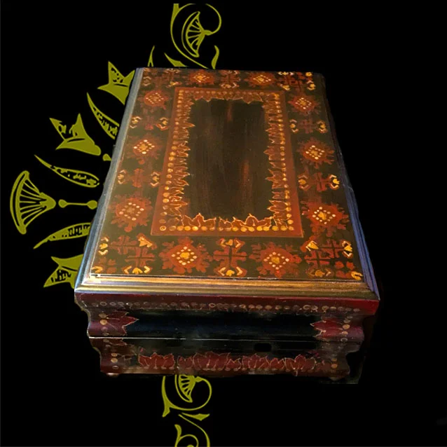 treasure medium side.jpg