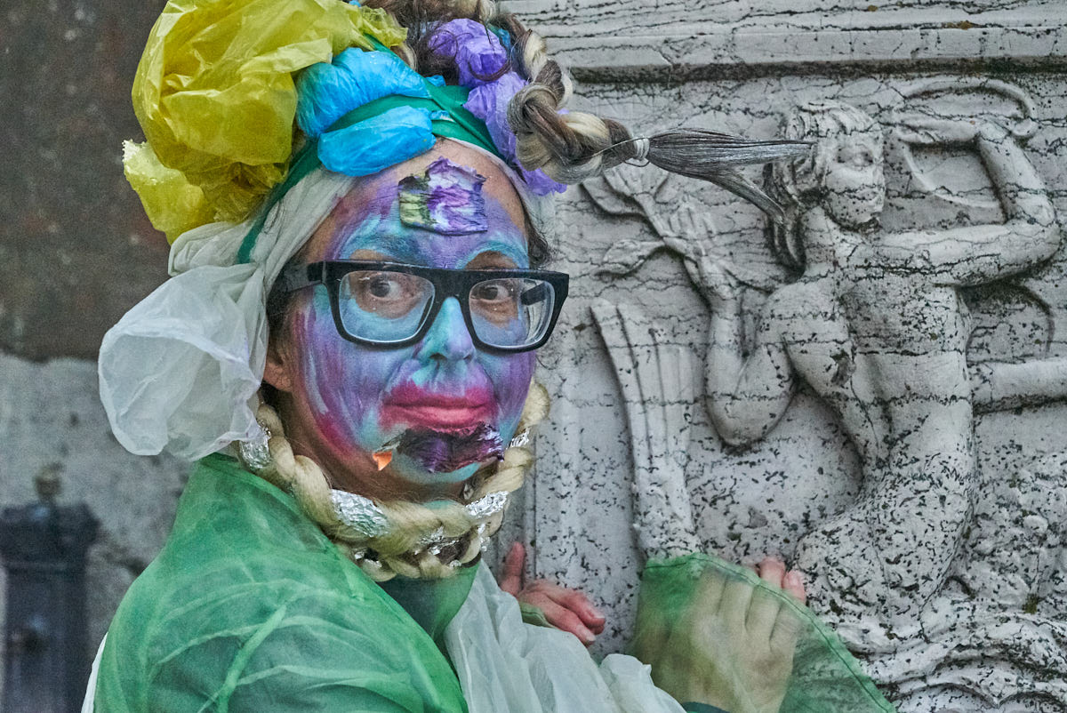 venice2019DAY3DSC06514performance1.jpg