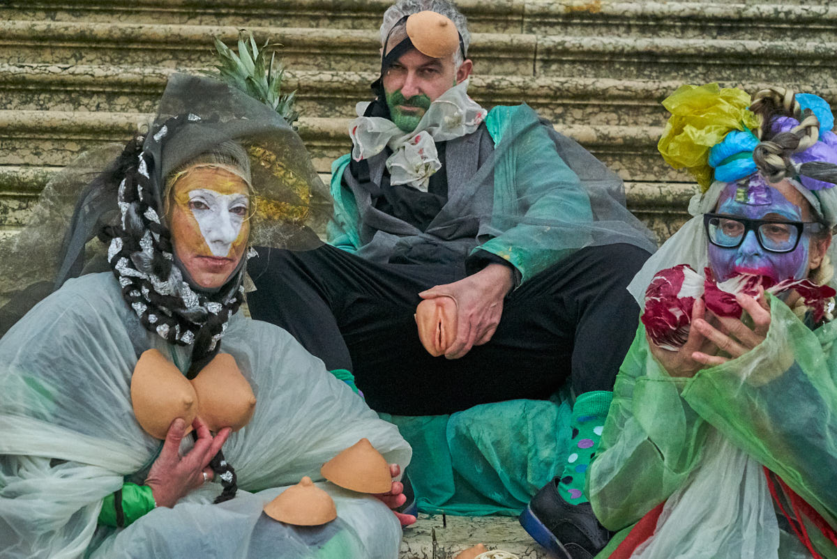 venice2019DAY1DSC05847performance1.jpg