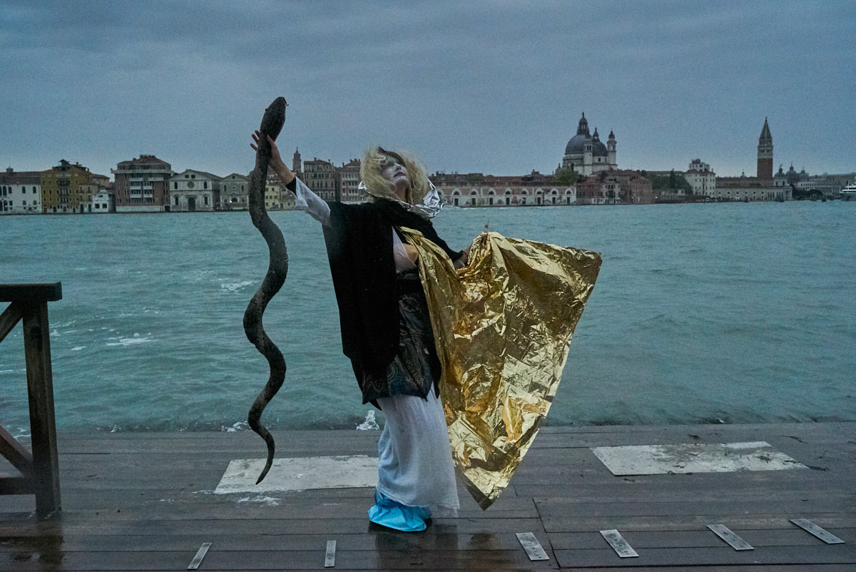 venice2019DAY1DSC06332performance1.jpg