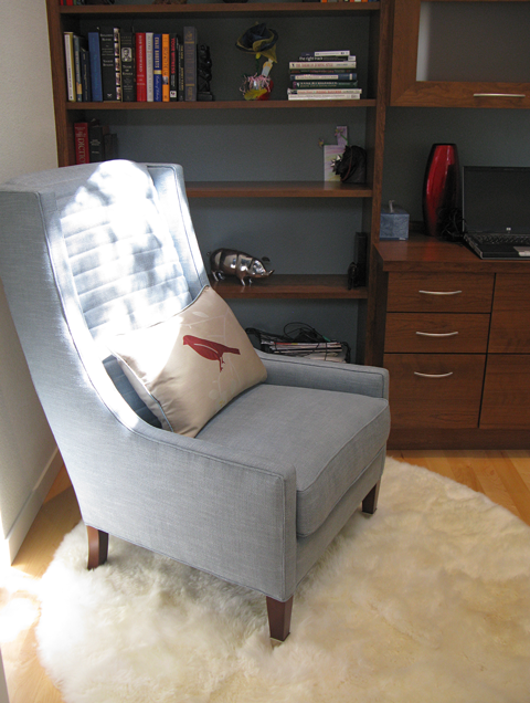 Office - chair & custom pillow