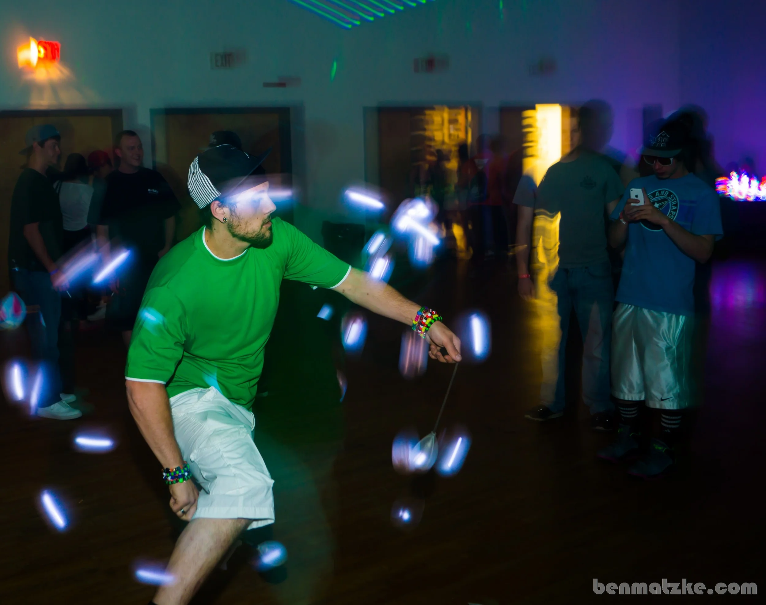 Freak Out 412-Backup_00002.jpg