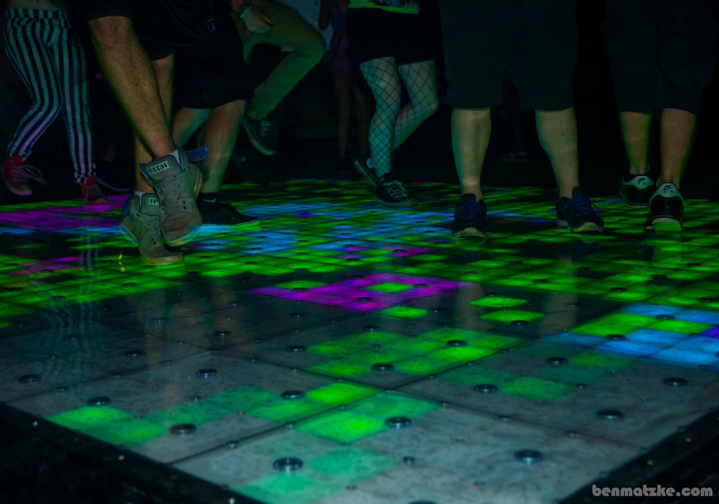 Freak Out 412-Backup_00049.jpg