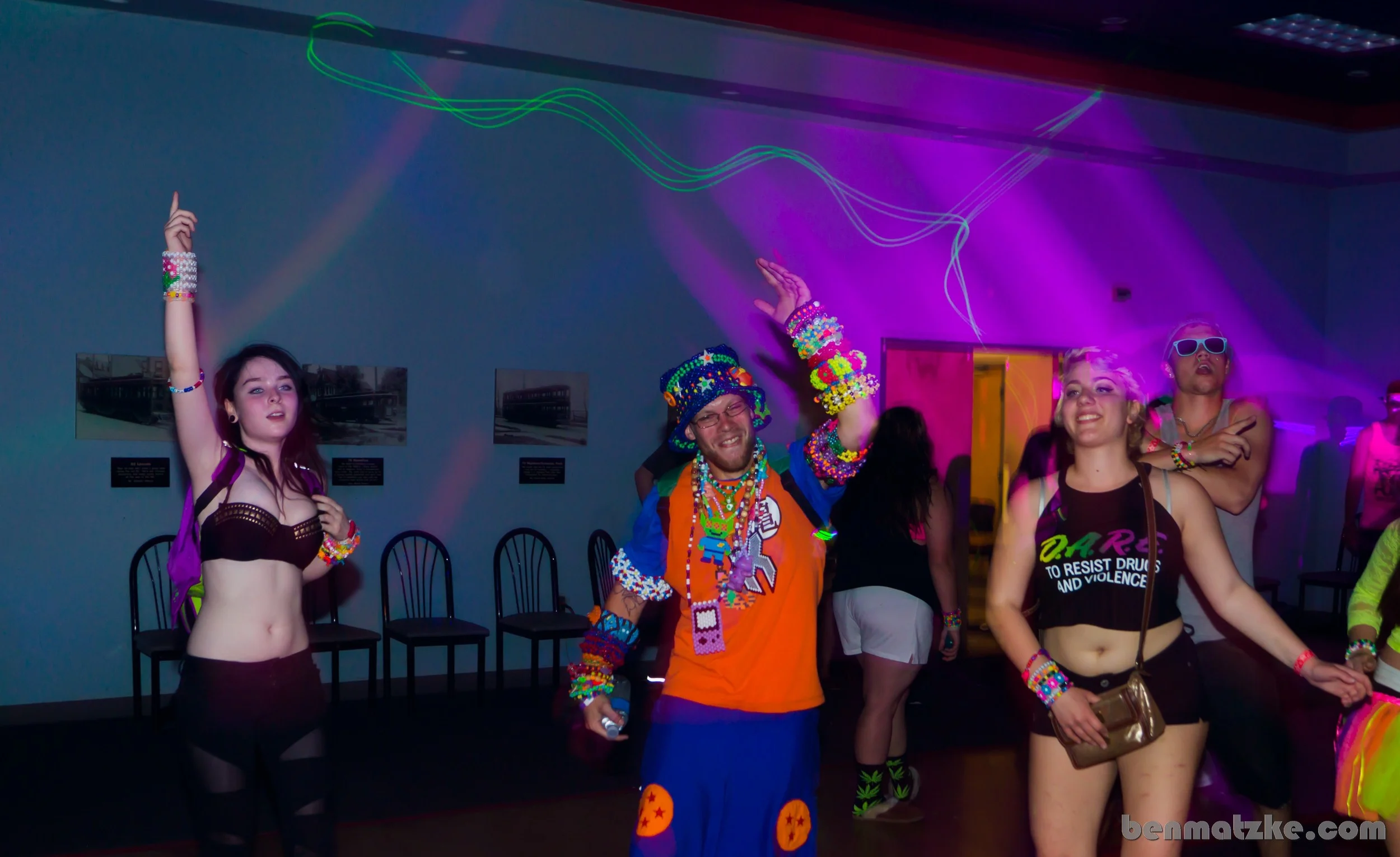 Freak Out 412-Backup_00059.jpg