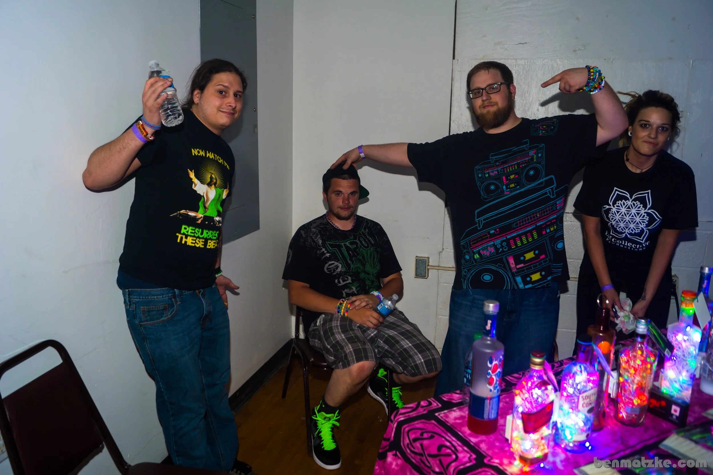 Freak Out 412-Backup_00072.jpg