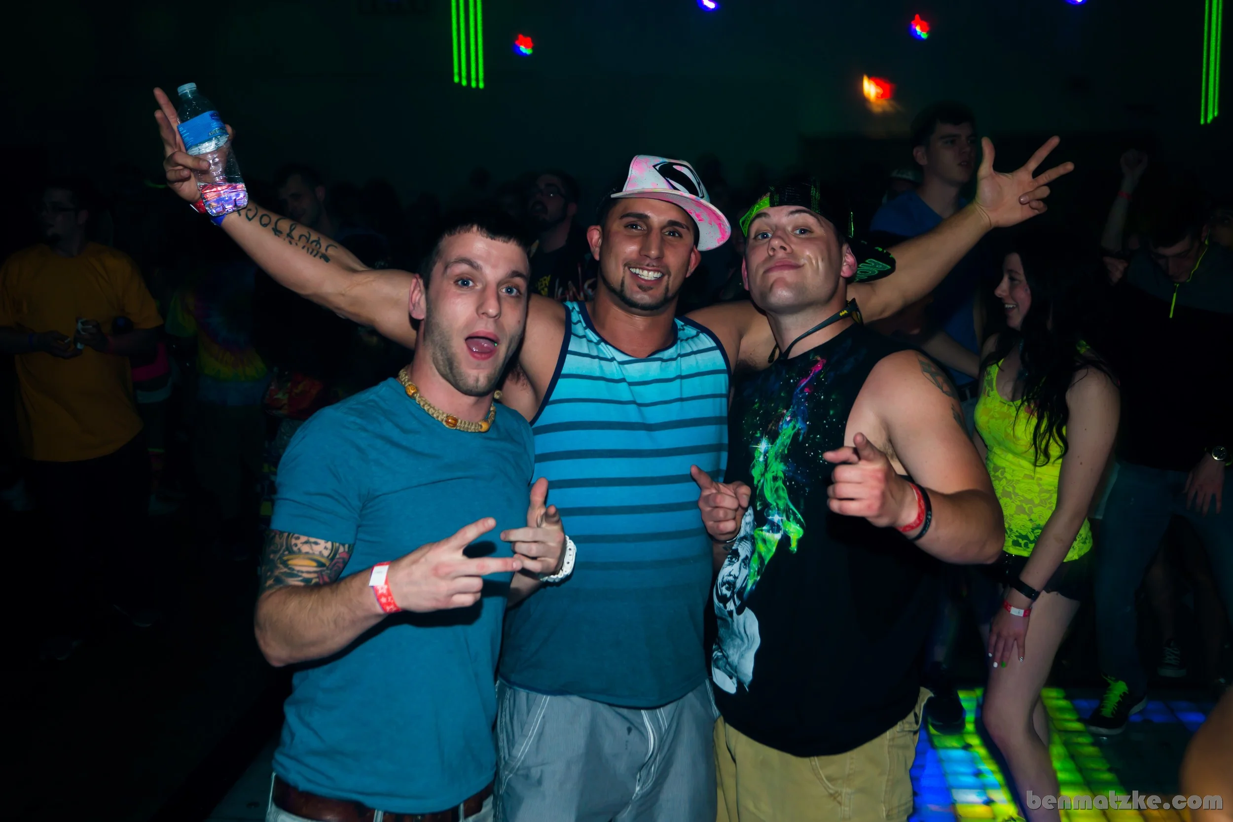 Freak Out 412-Backup_00080.jpg