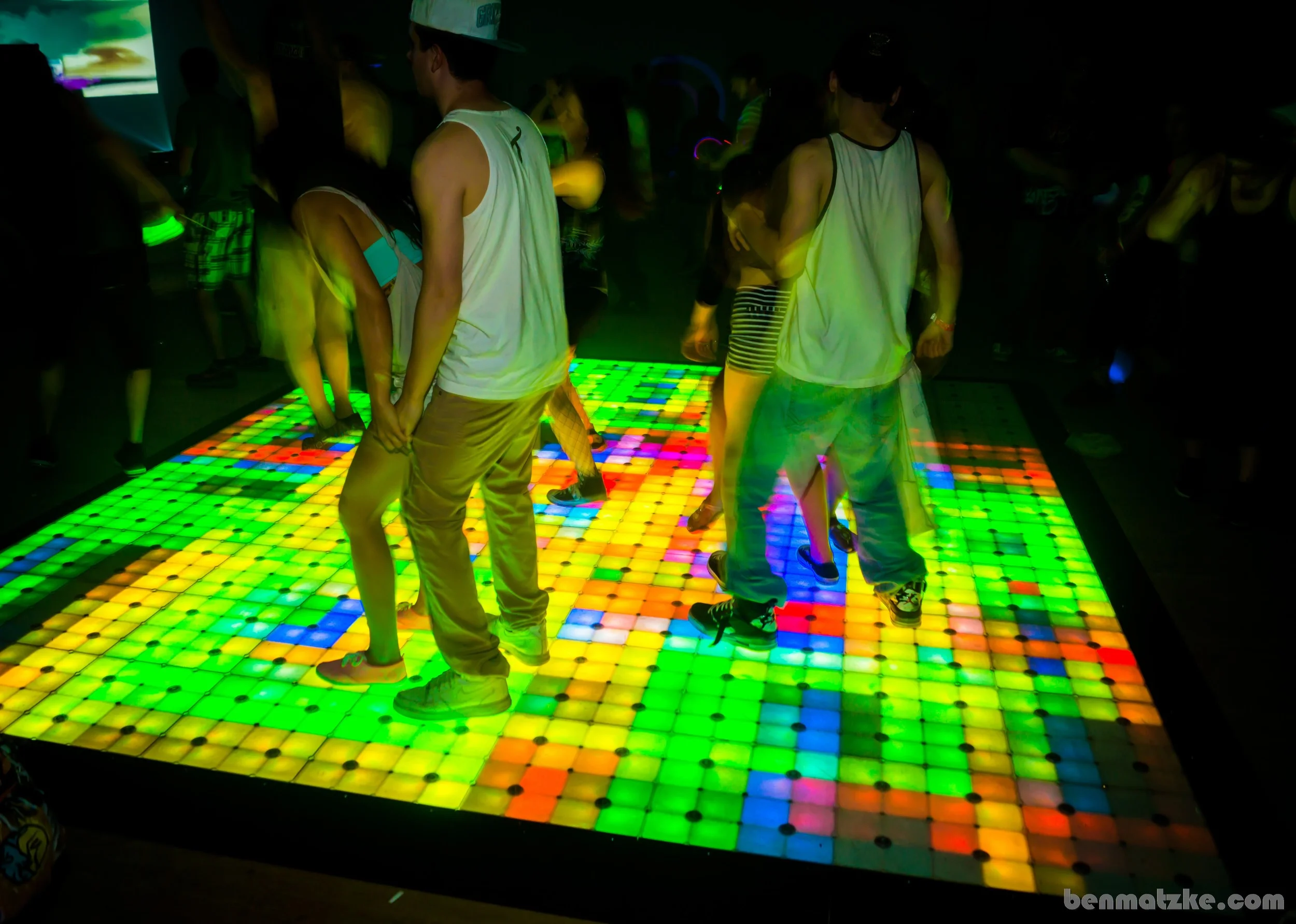 Freak Out 412-Backup_00087.jpg