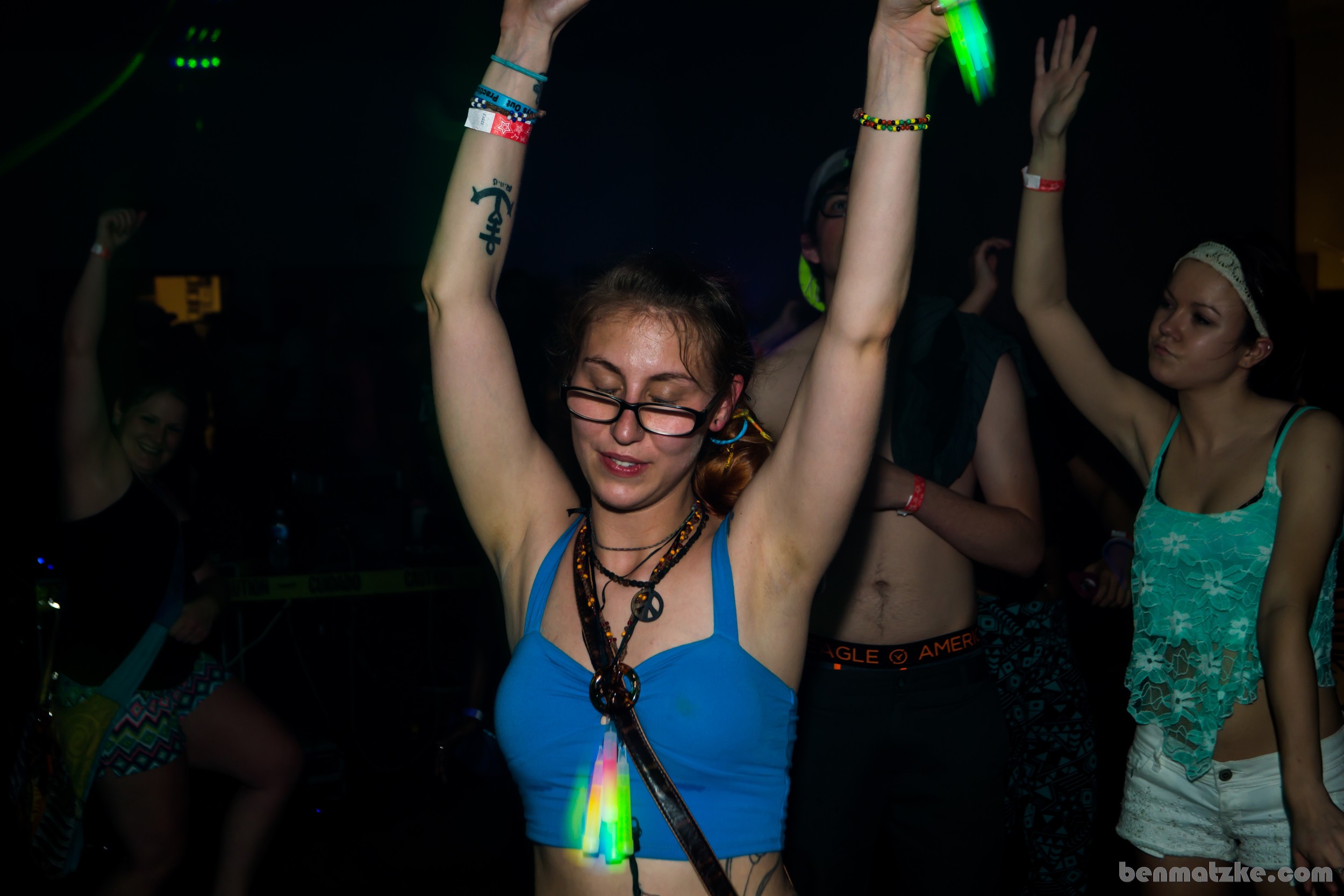 Freak Out 412-Backup_00090.jpg