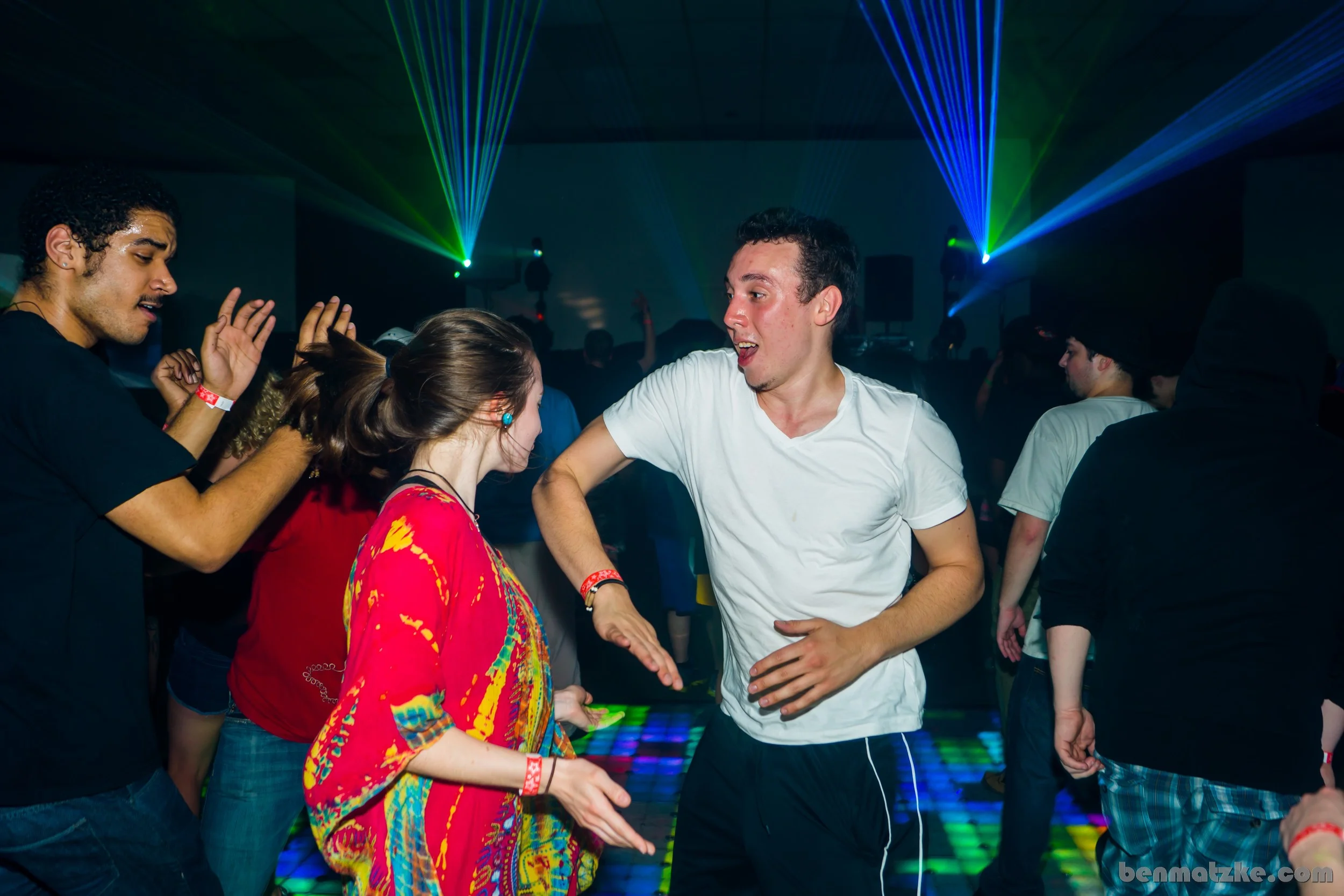 Freak Out 412-Backup_00217.jpg